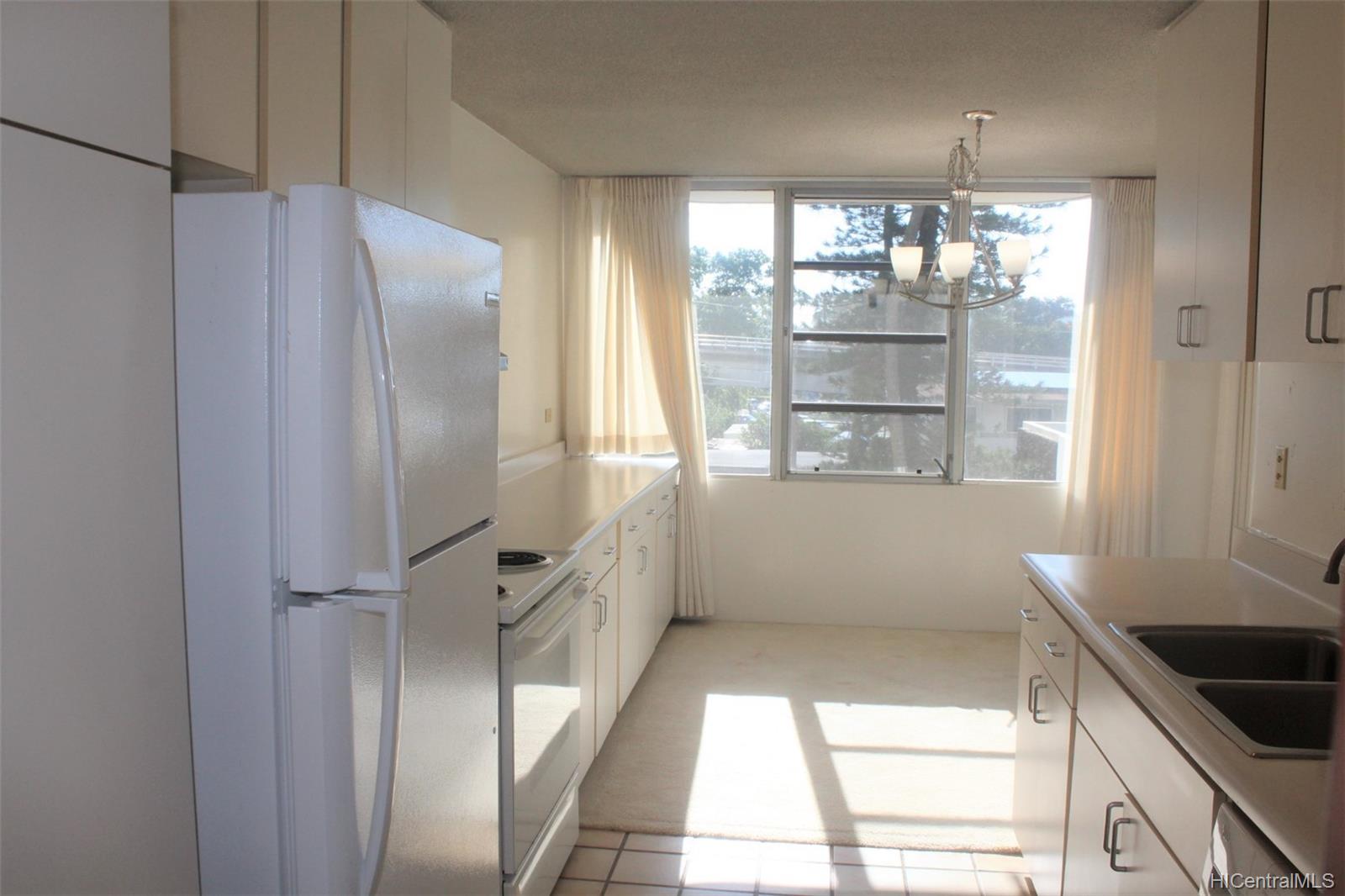 2825 S King Street  Unit 201