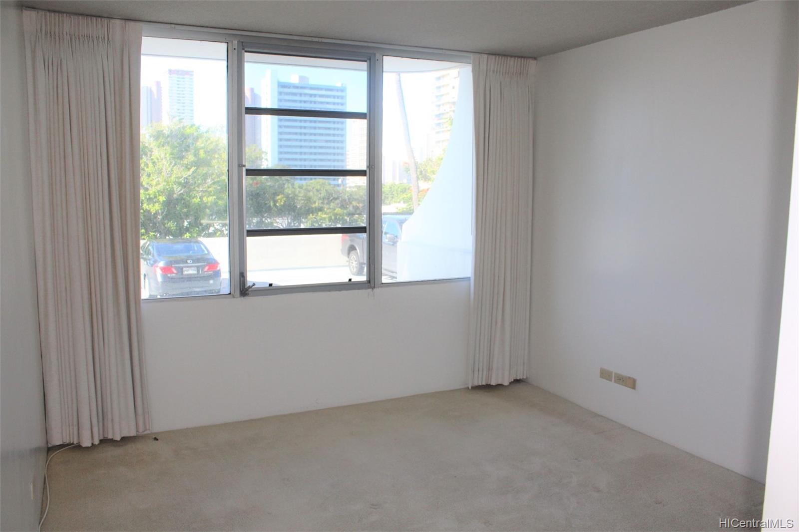 2825 S King Street  Unit 201