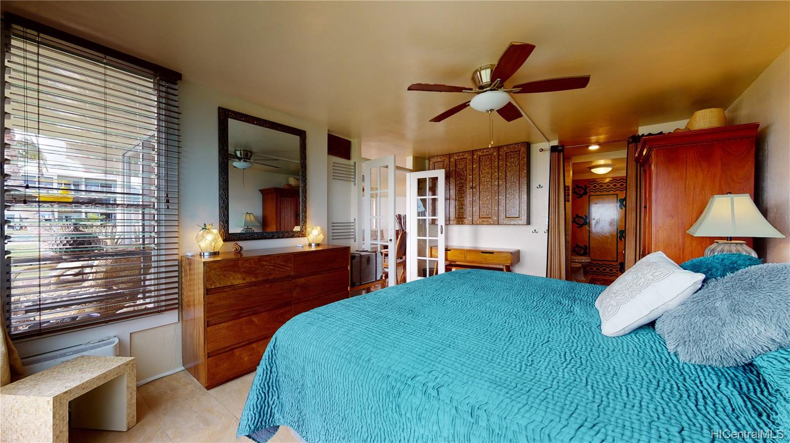 87-561 Farrington Highway  Unit 102