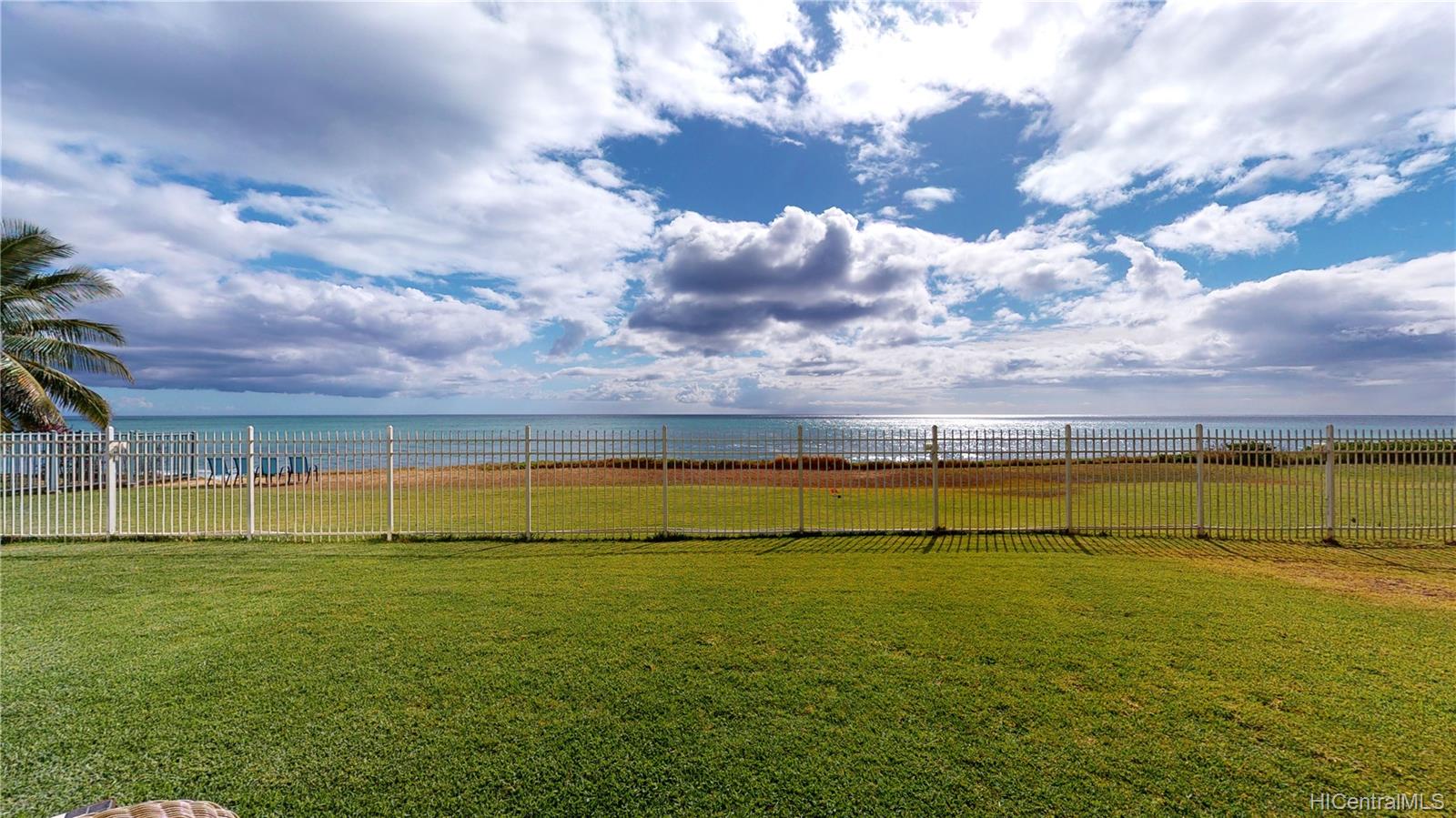 87-561 Farrington Highway  Unit 102