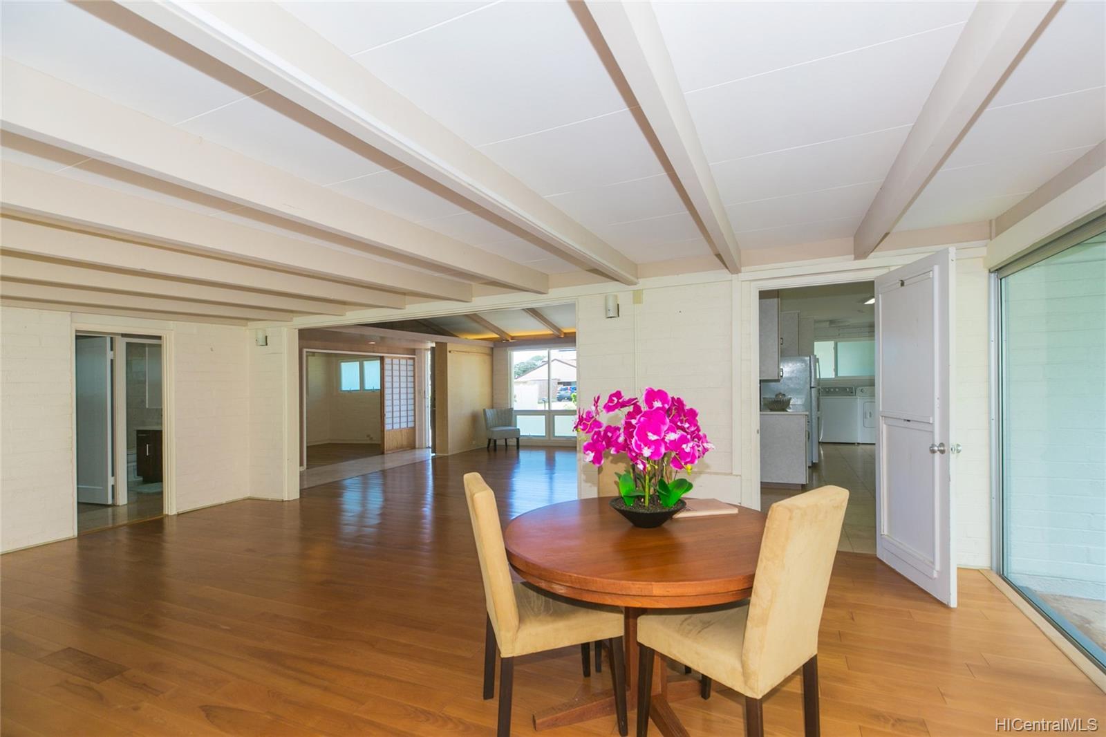 1081 Makaiwa Street