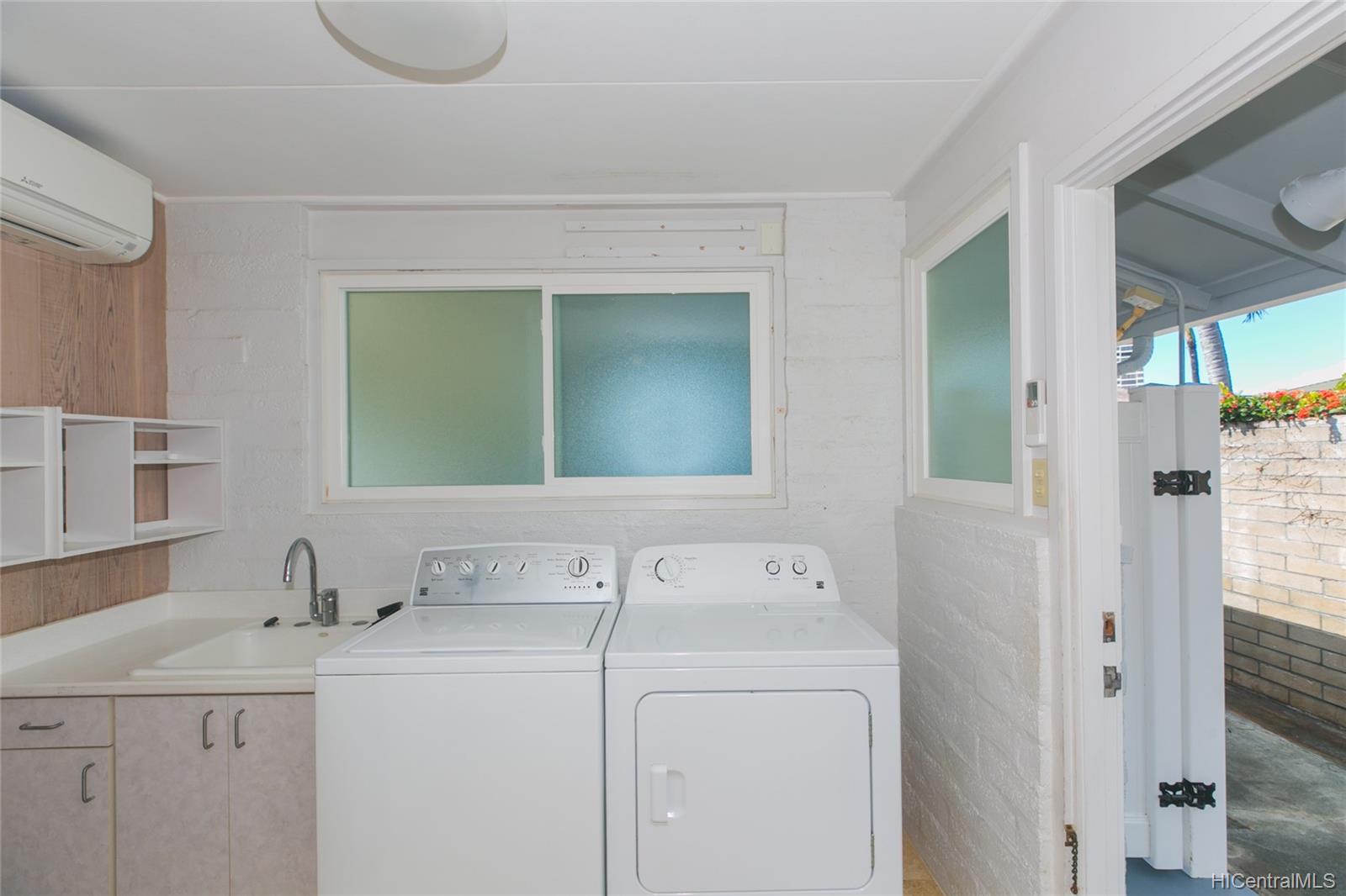 1081 Makaiwa Street
