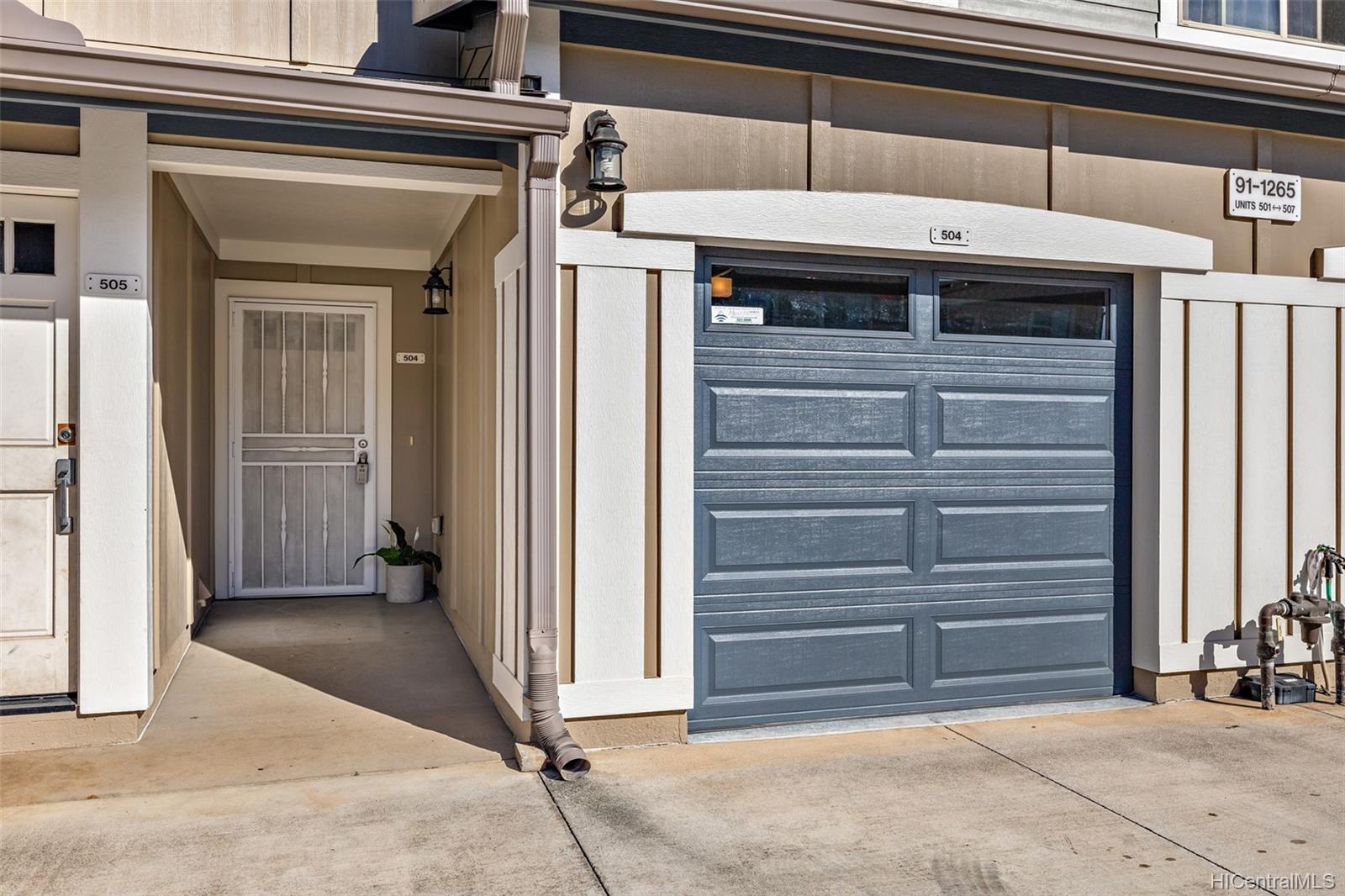 91-1265 Kamaaha Avenue  Unit 504