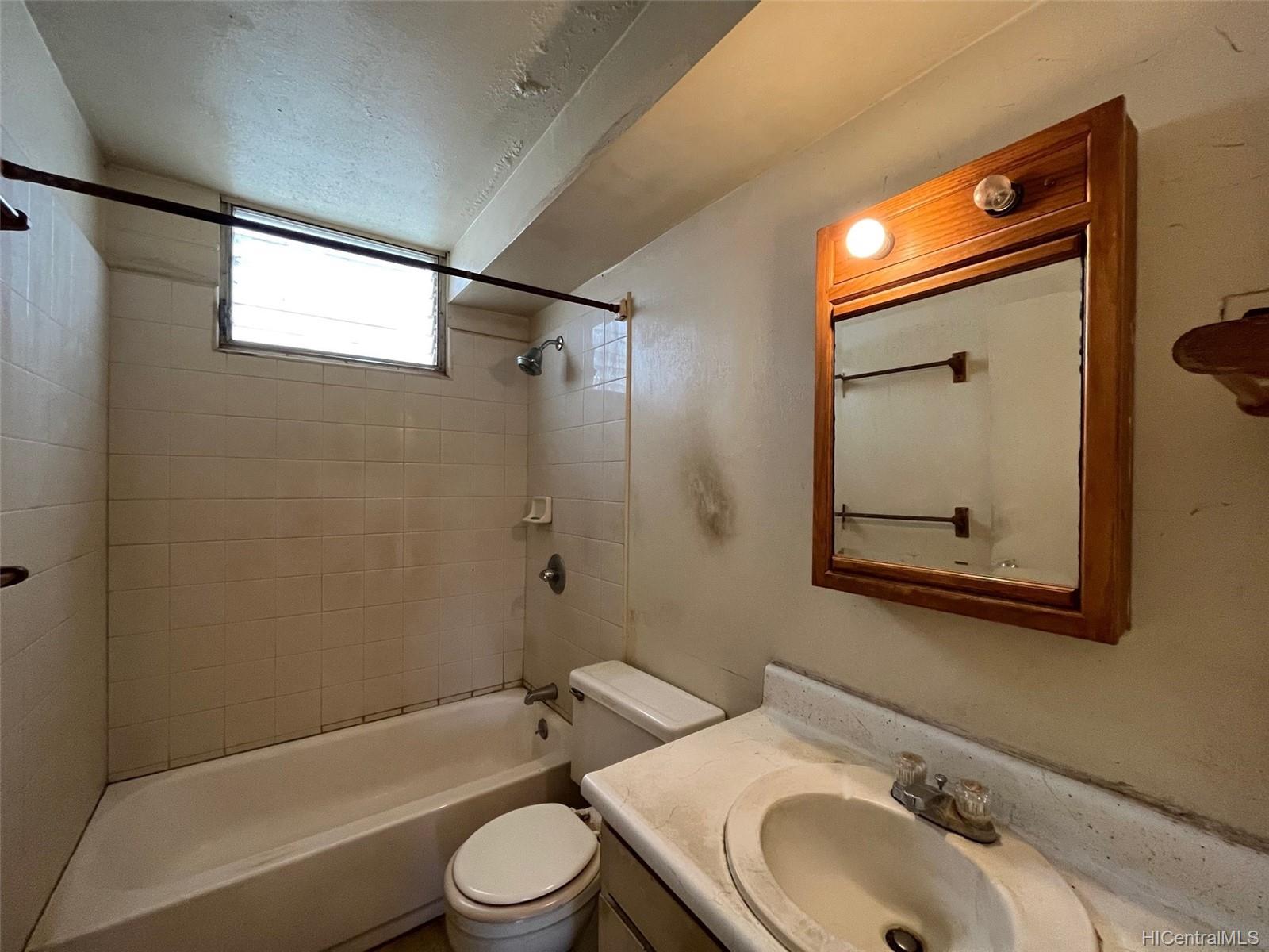 94-054 Leolua Street  Unit A102