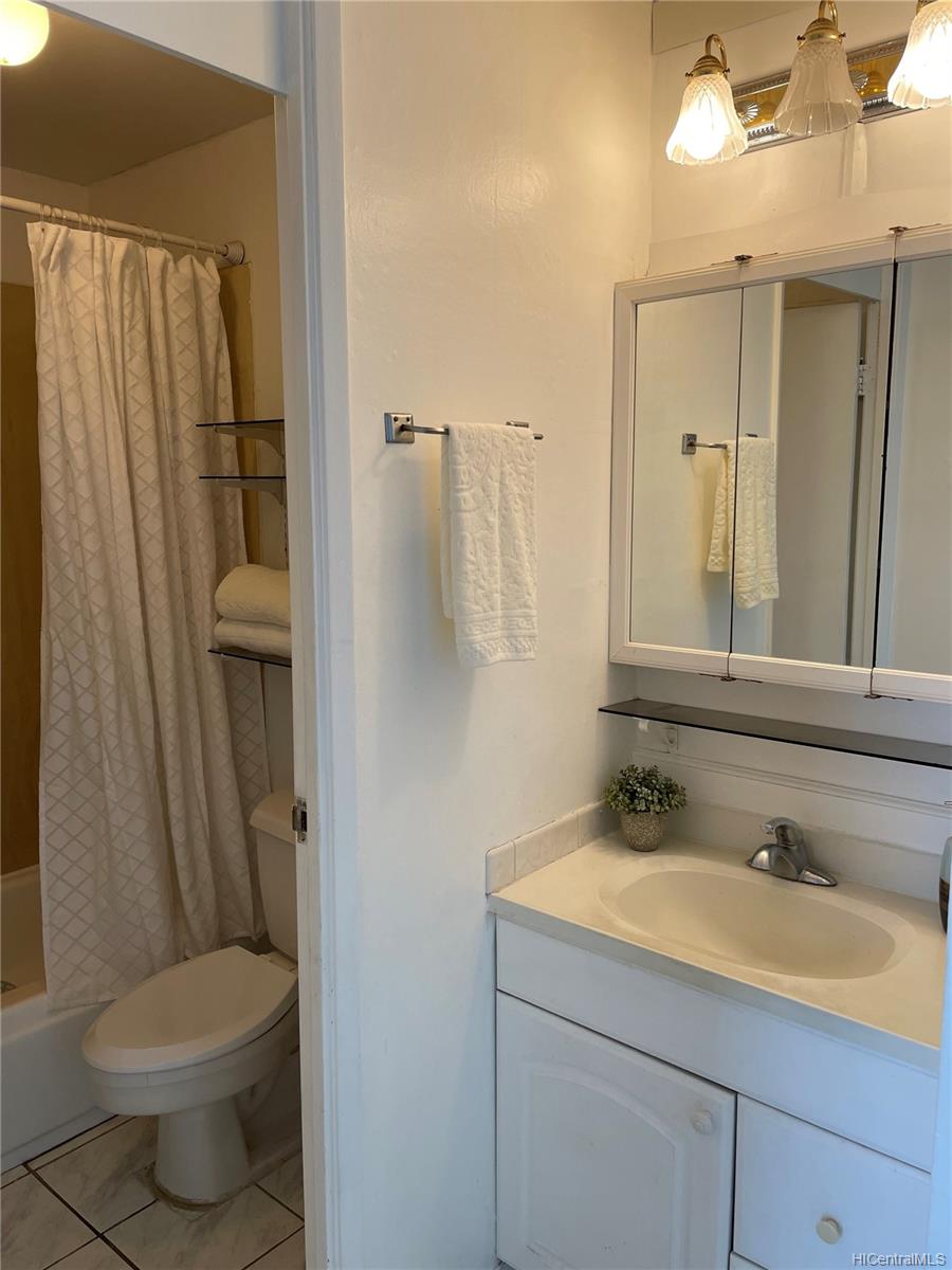 2847 Waialae Avenue  Unit 504