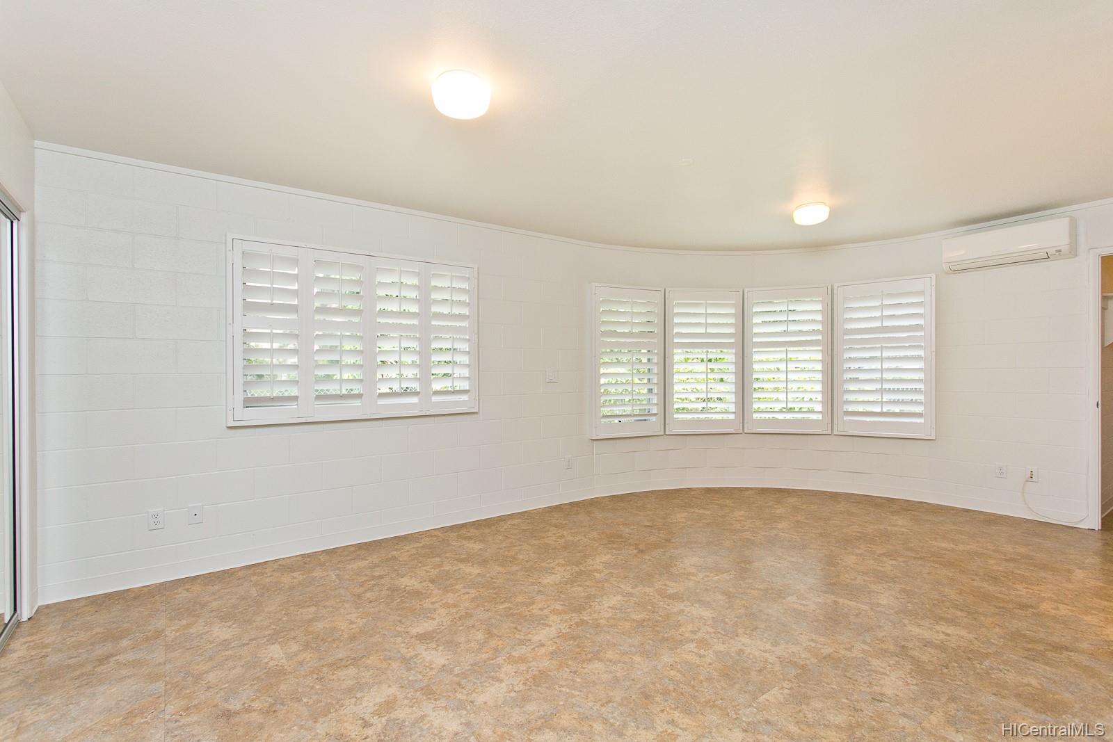 24 Muliwai Lane