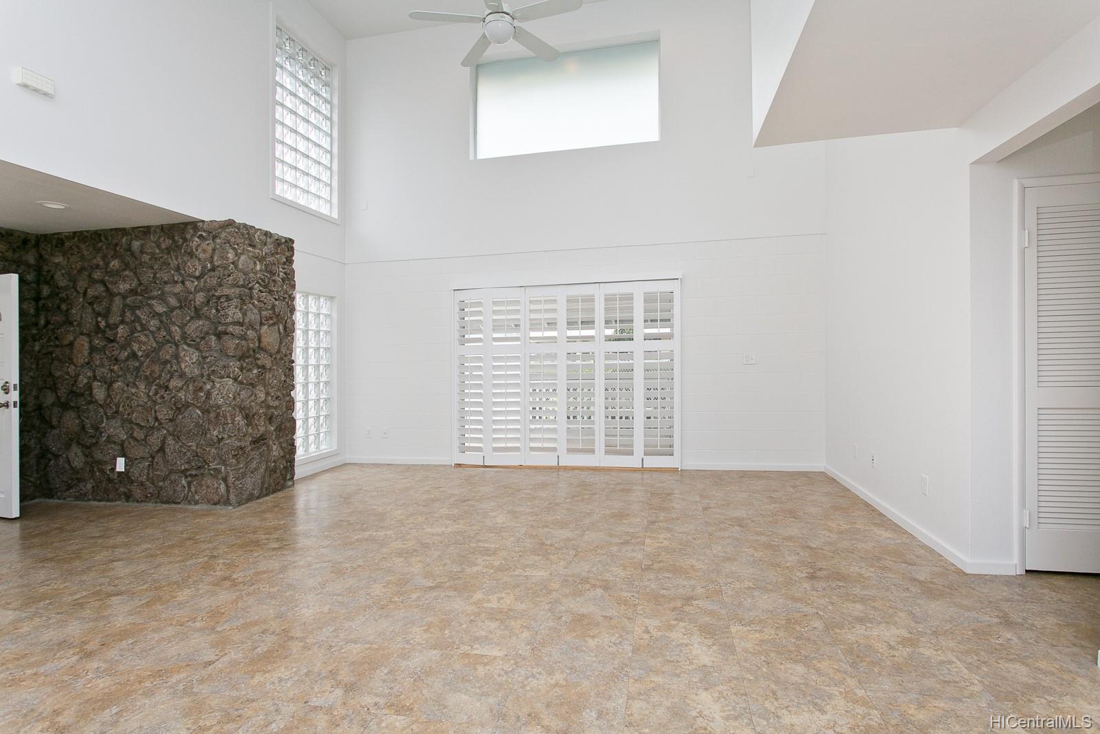 24 Muliwai Lane
