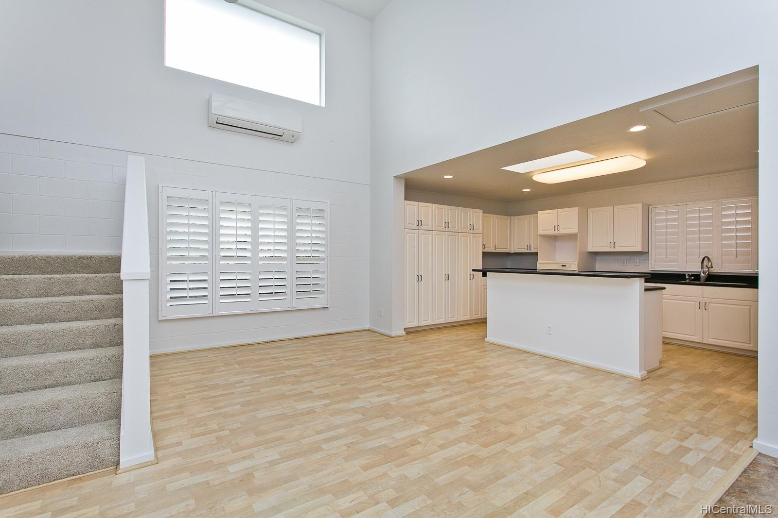 24 Muliwai Lane