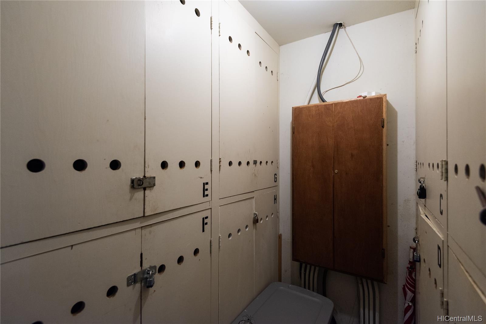 225 Queen Street  Unit 9G