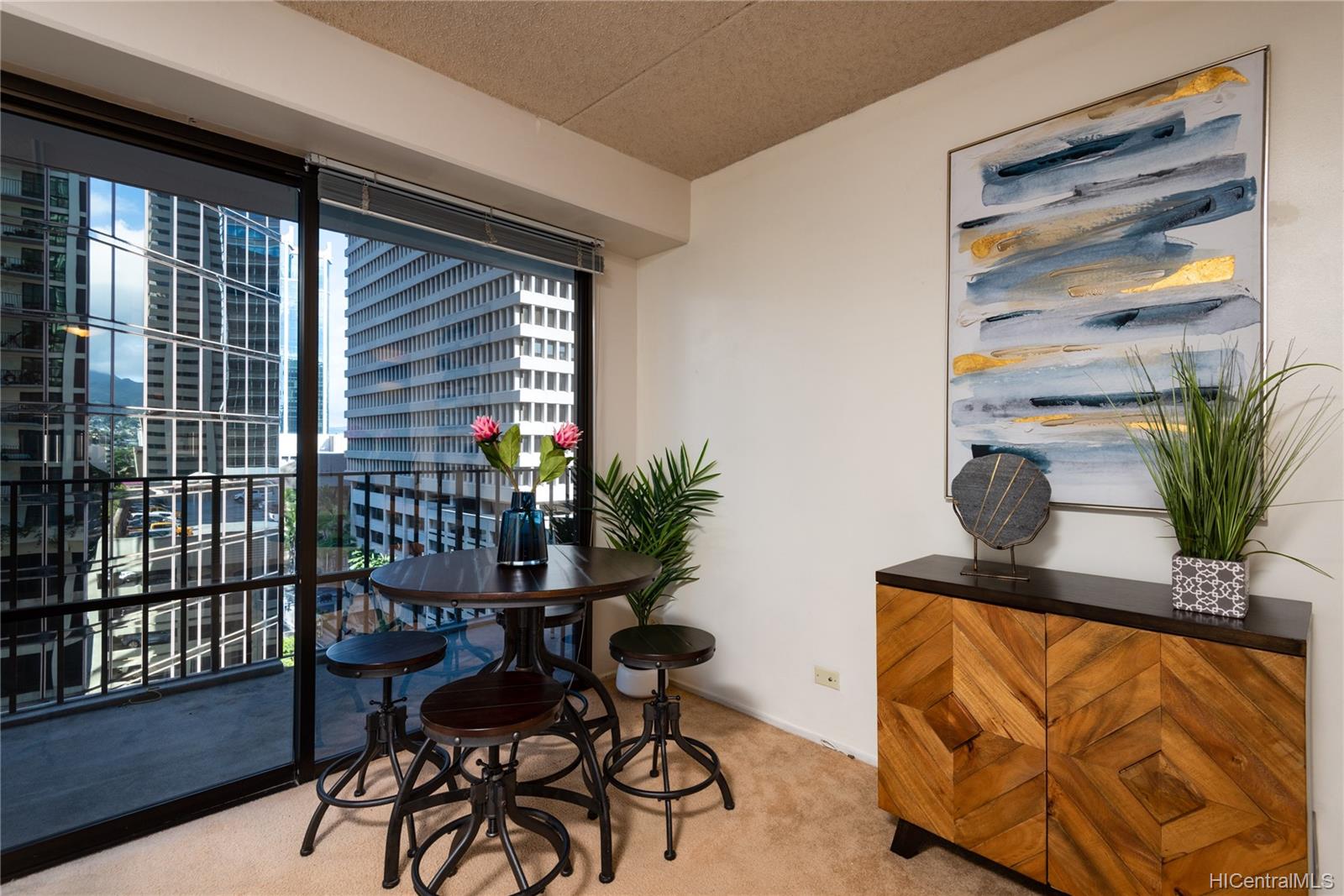 225 Queen Street  Unit 9G