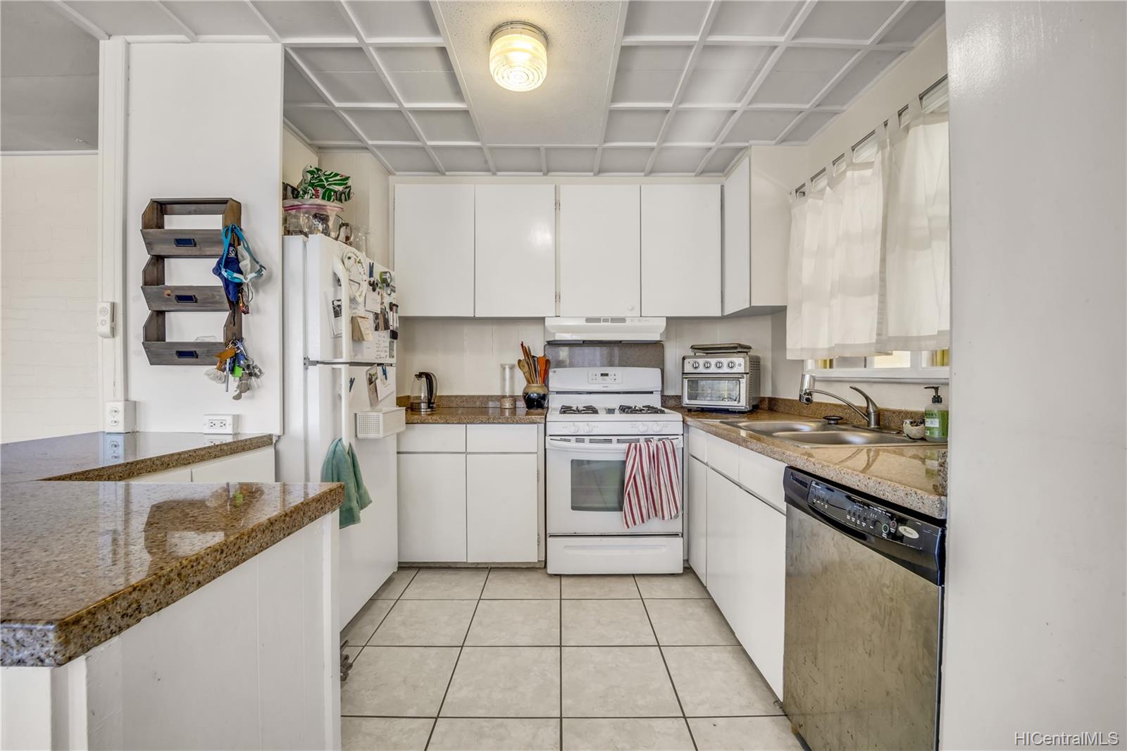 1233 Keolu Drive
