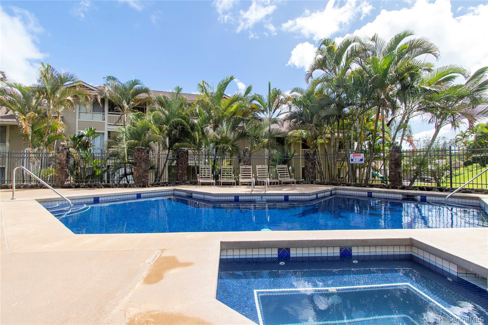95-510 Wikao Street  Unit M105