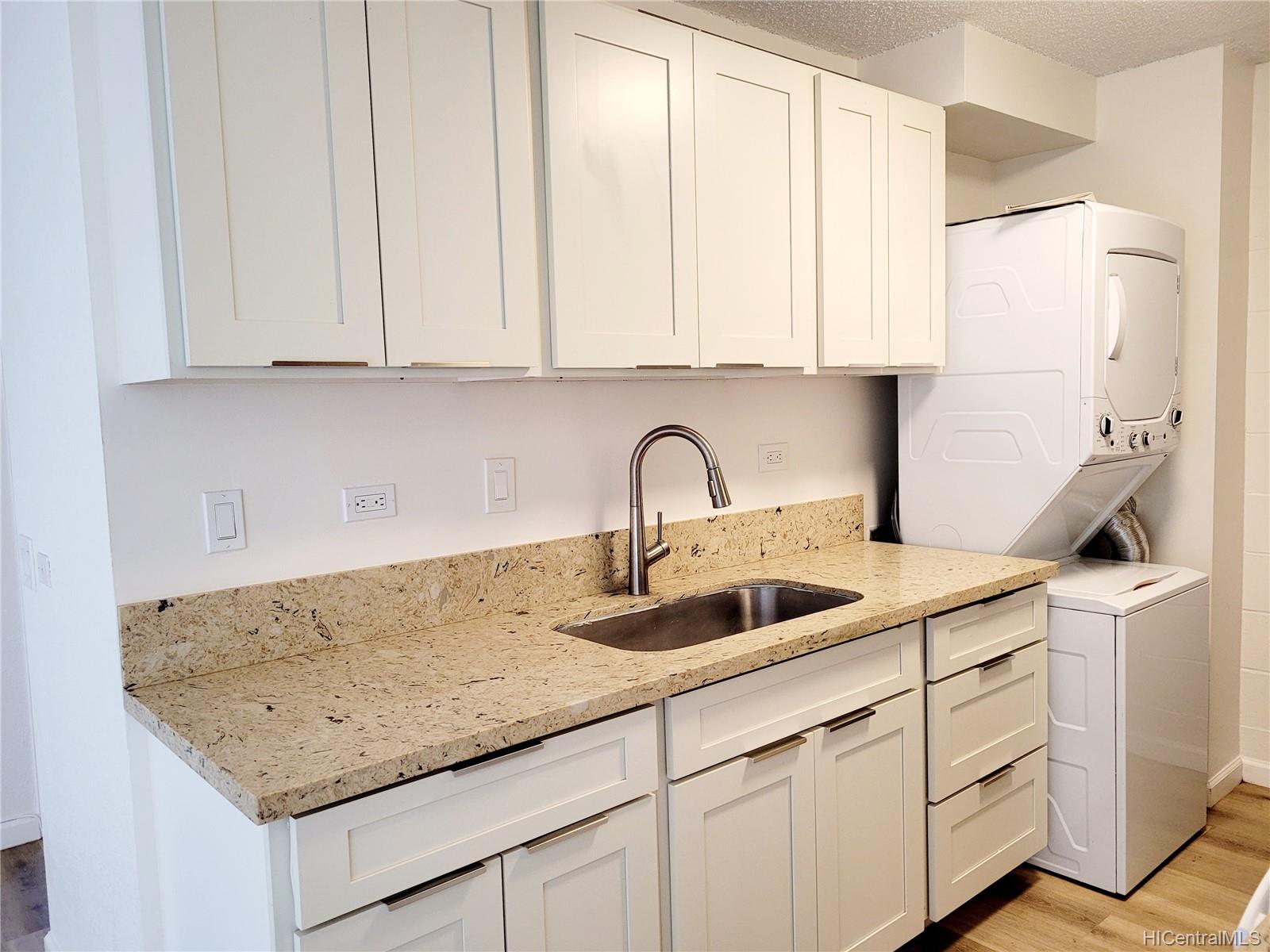 1260 Richard Lane  Unit 406