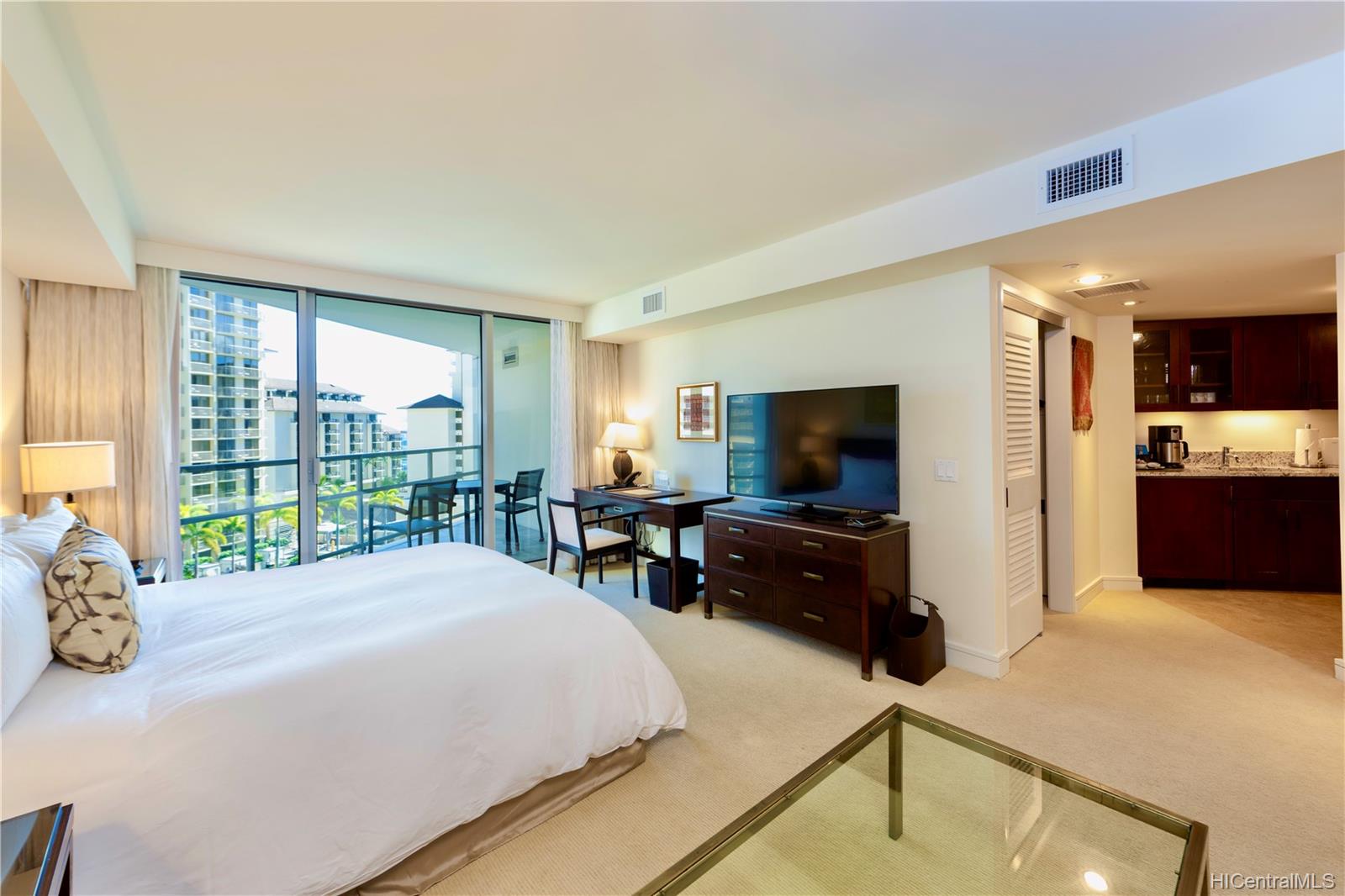 223 Saratoga Road  Unit 1008
