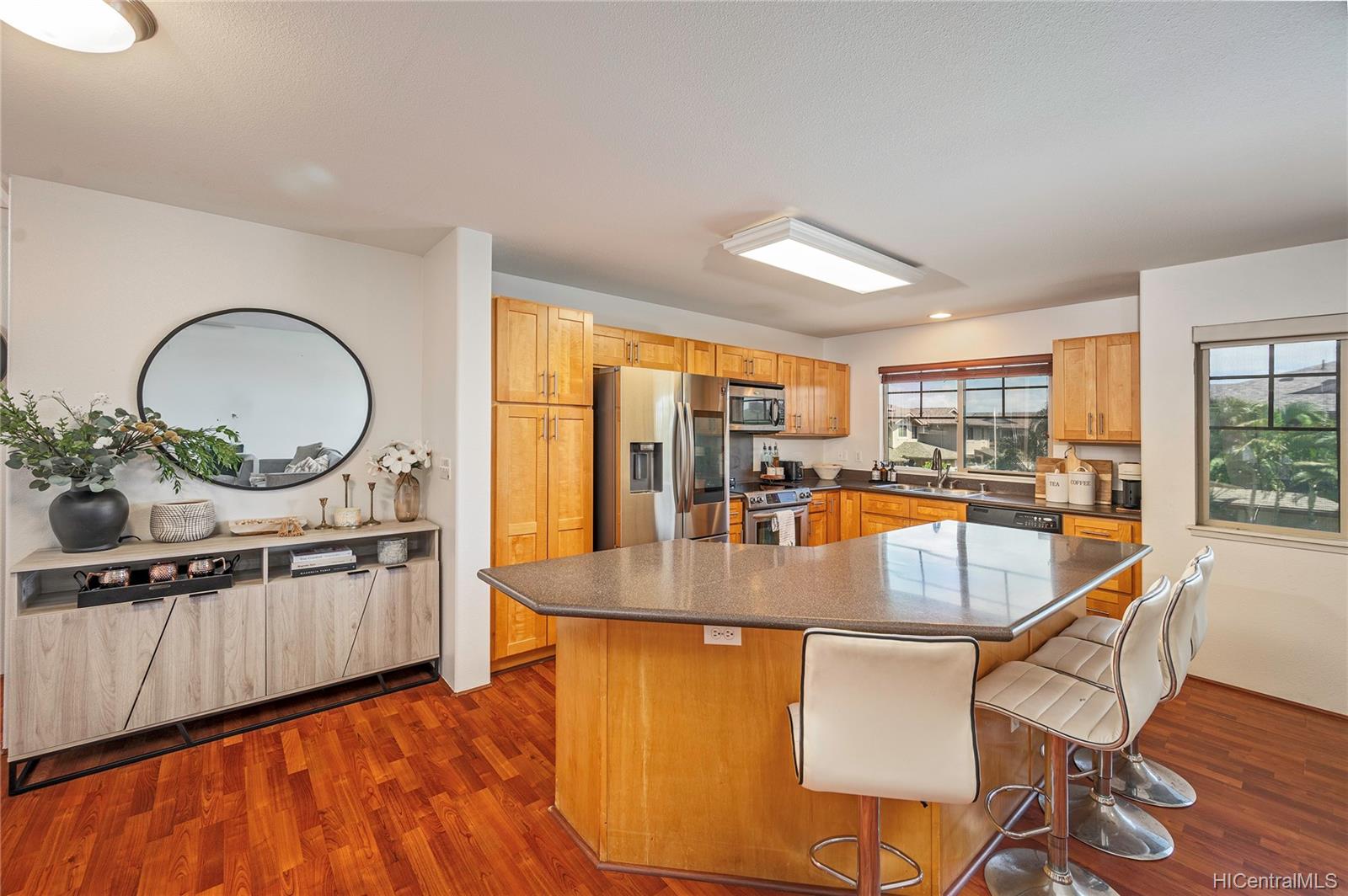 91-1179 Kaiau Avenue  Unit 803