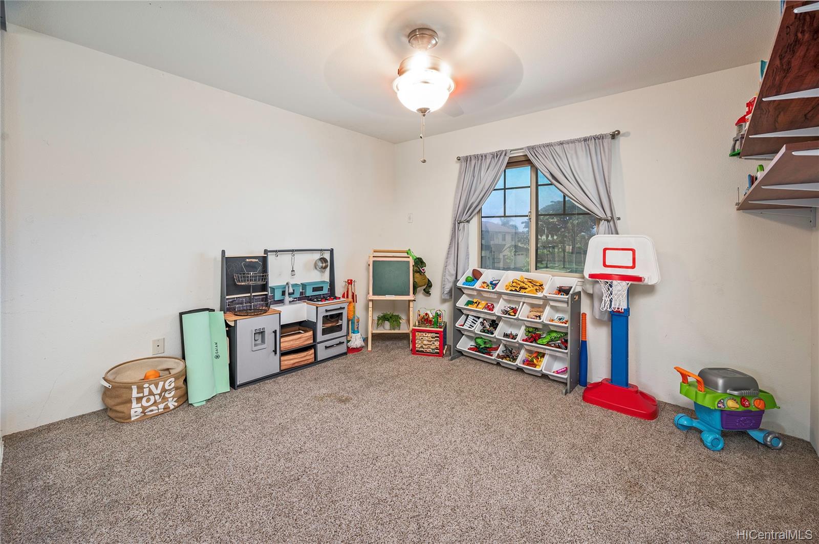 91-1179 Kaiau Avenue  Unit 803