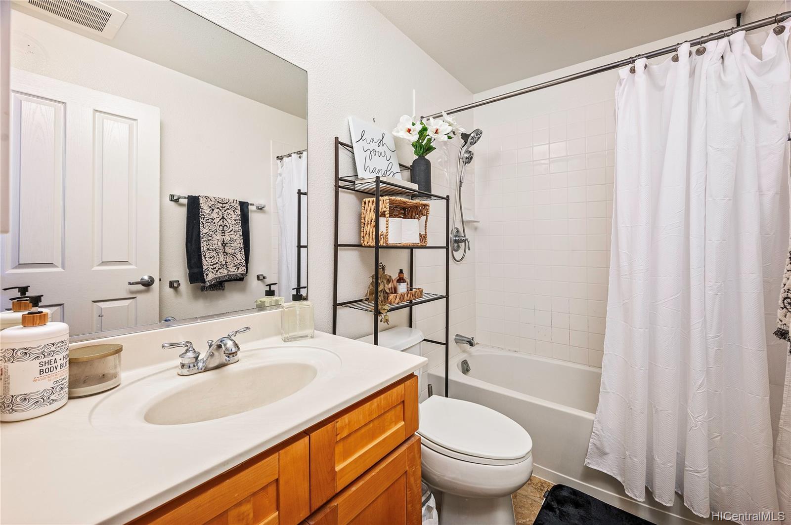 91-1179 Kaiau Avenue  Unit 803