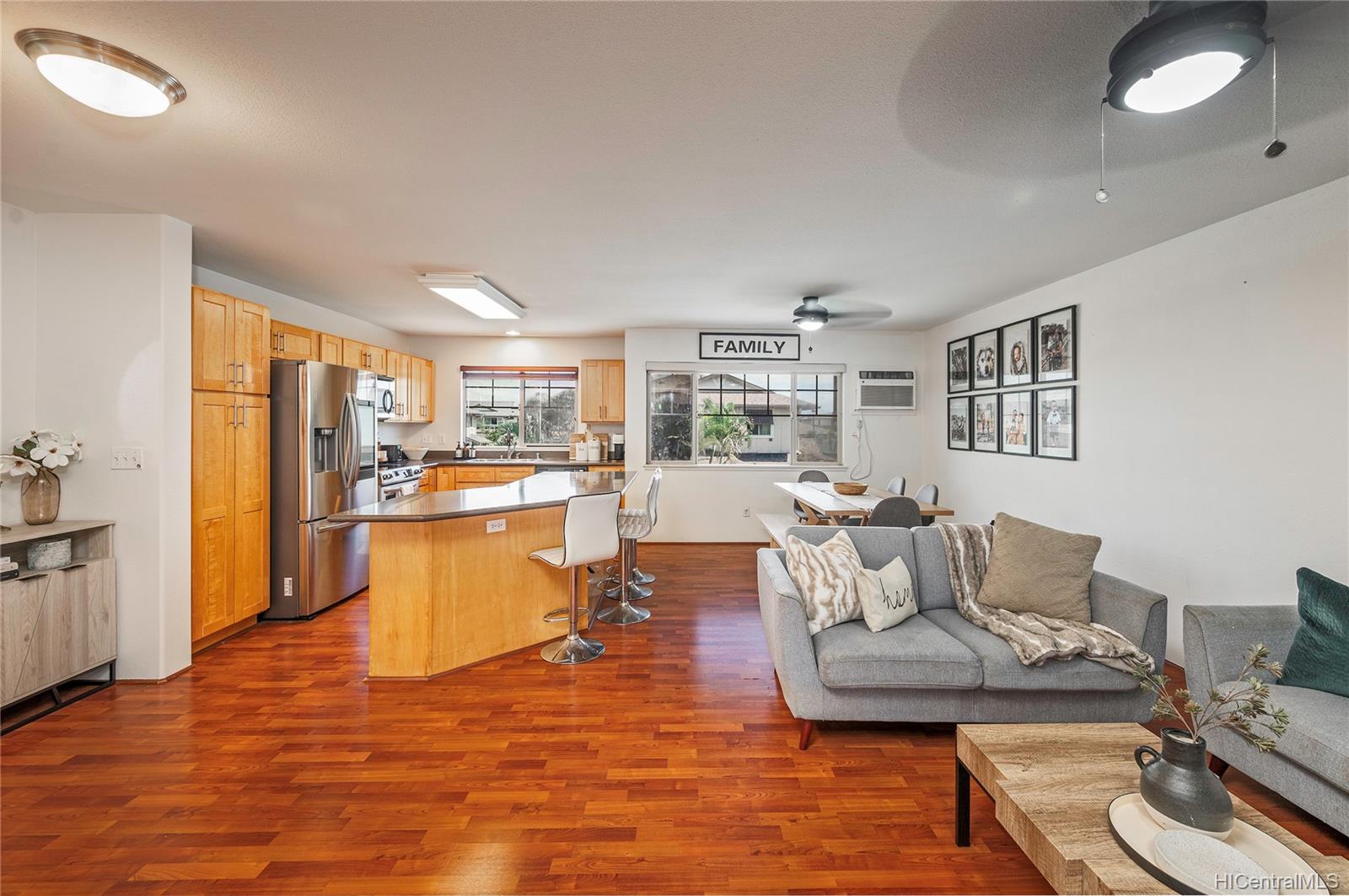 91-1179 Kaiau Avenue  Unit 803