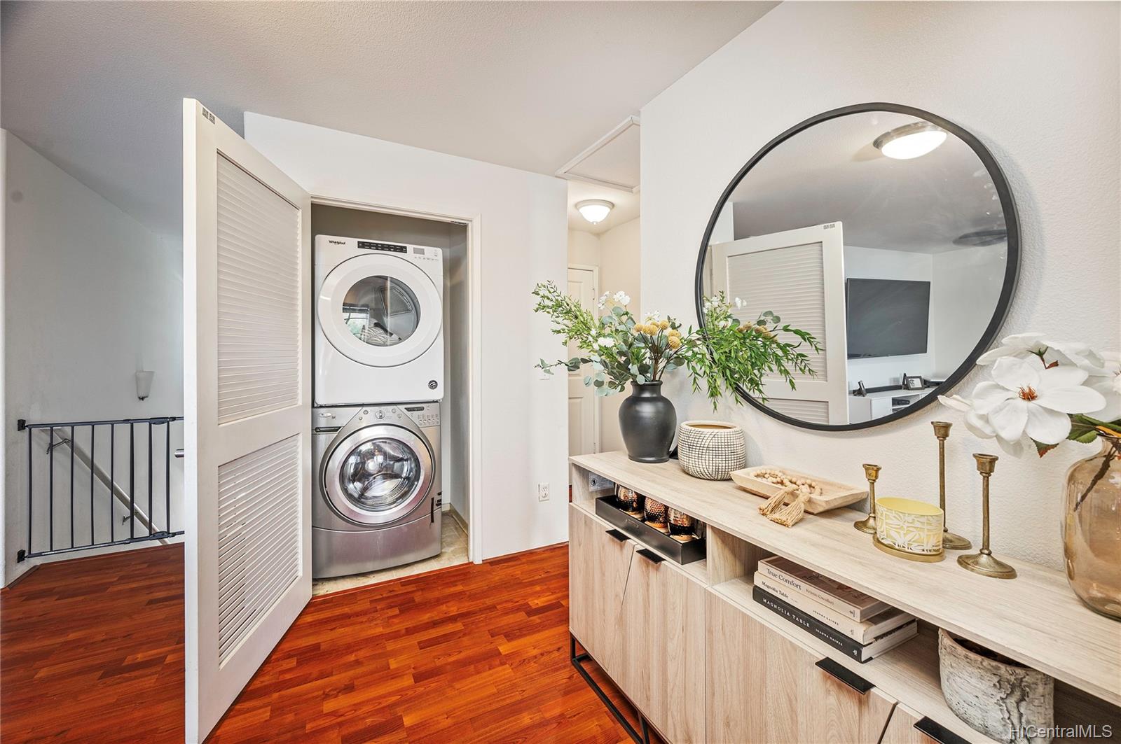 91-1179 Kaiau Avenue  Unit 803