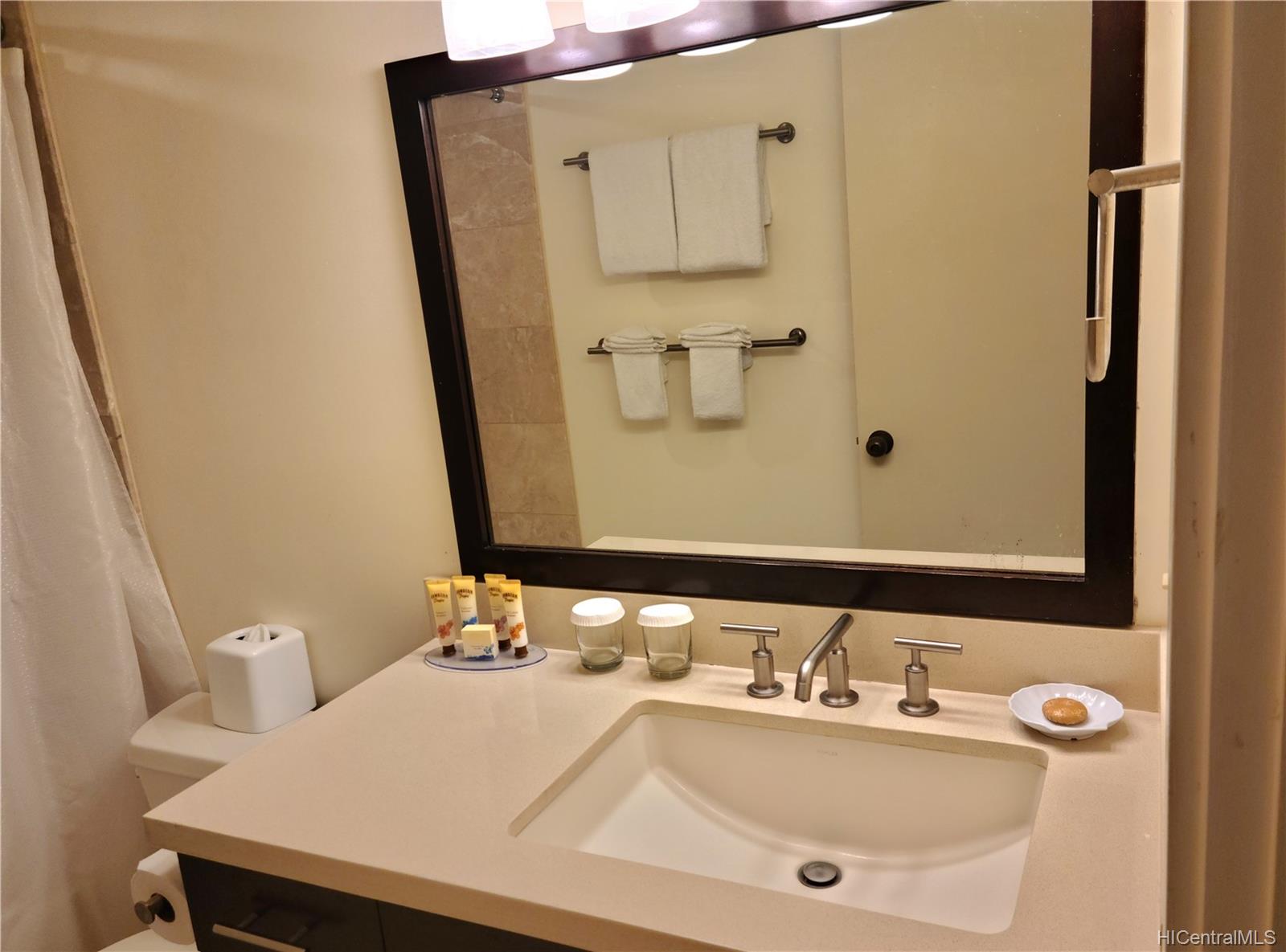 1088 Bishop Street  Unit 2202