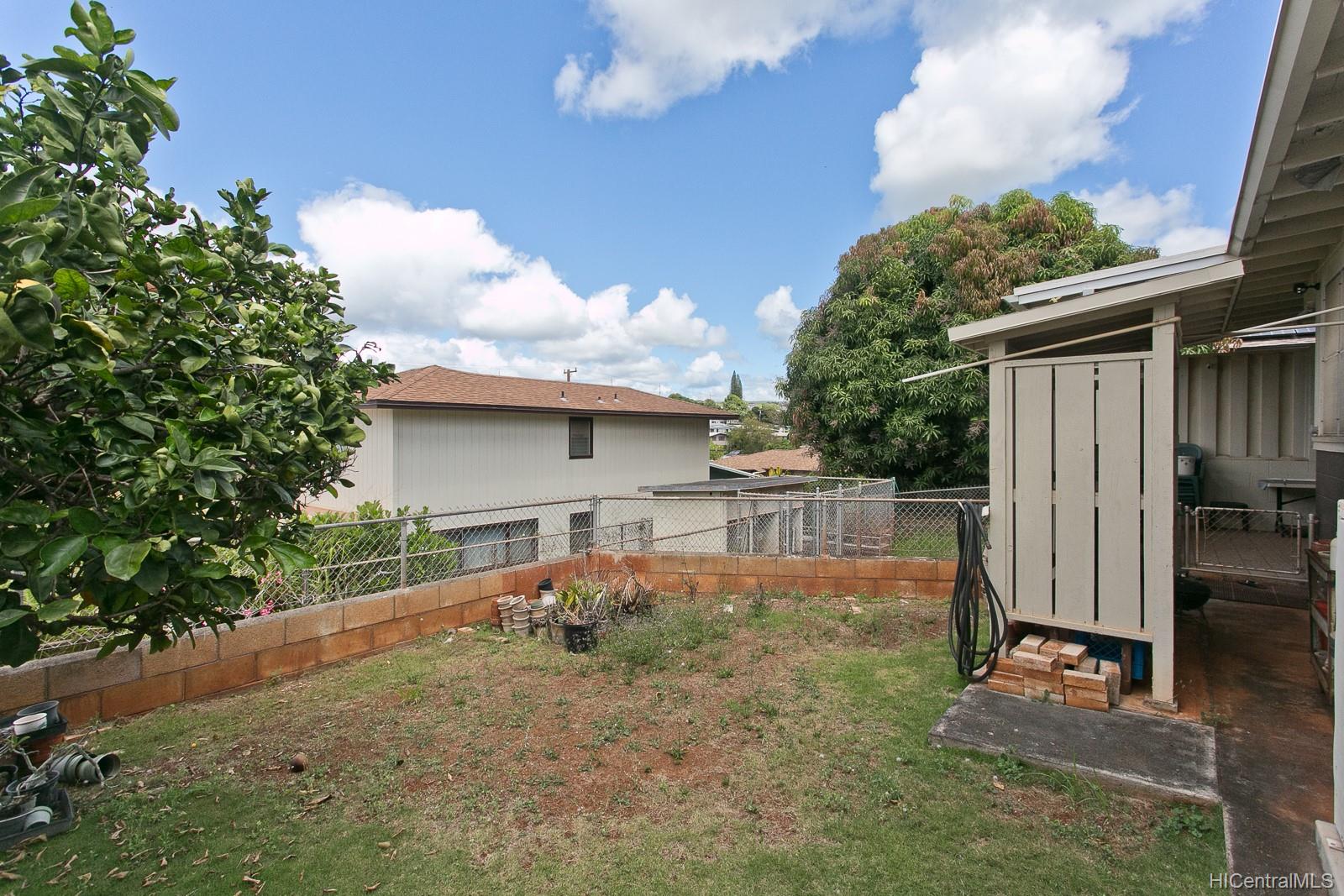 1384 Hoohui Street Pearl City HI 96782 sold on 04202022