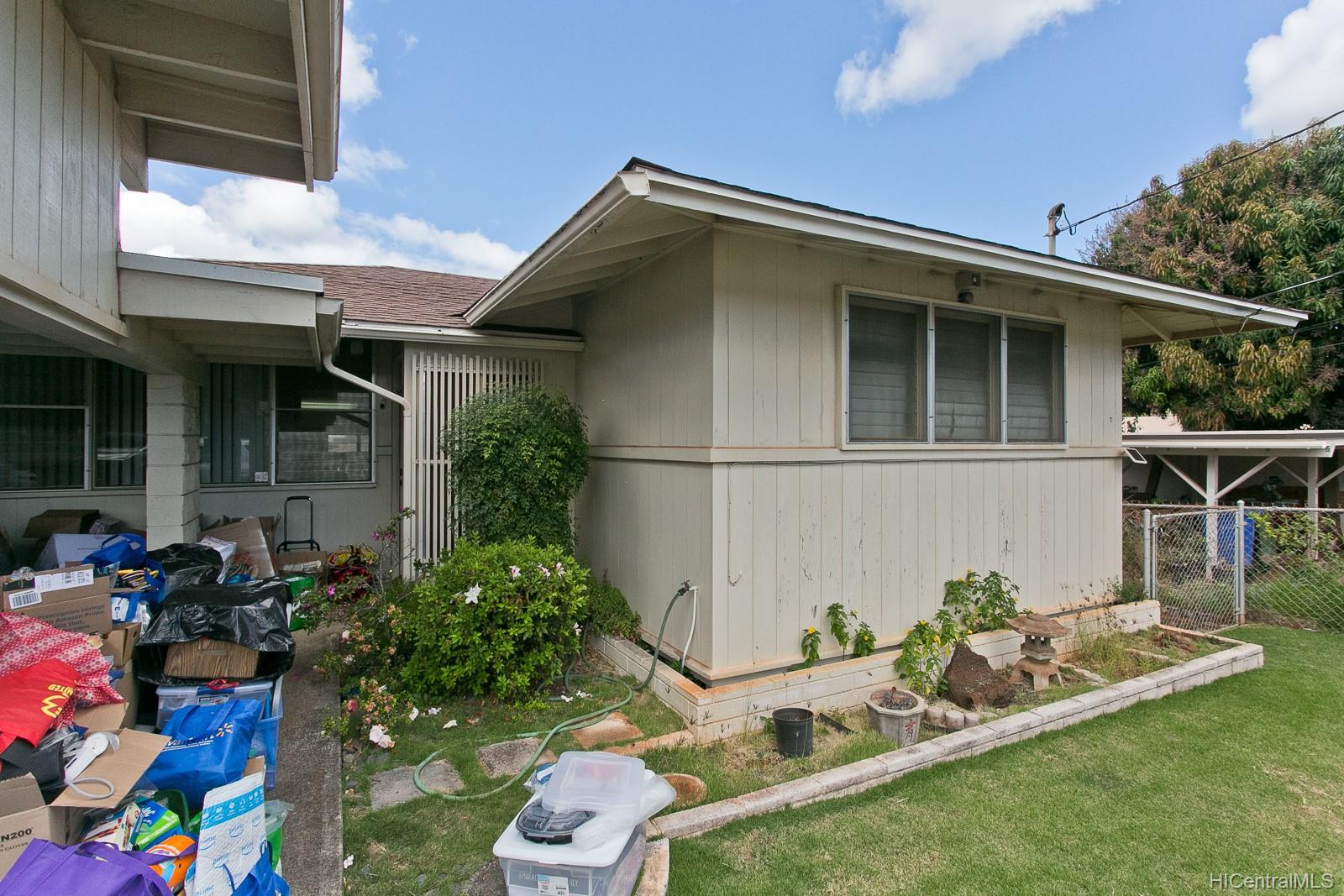 1384 Hoohui Street Pearl City HI 96782 sold on 04202022