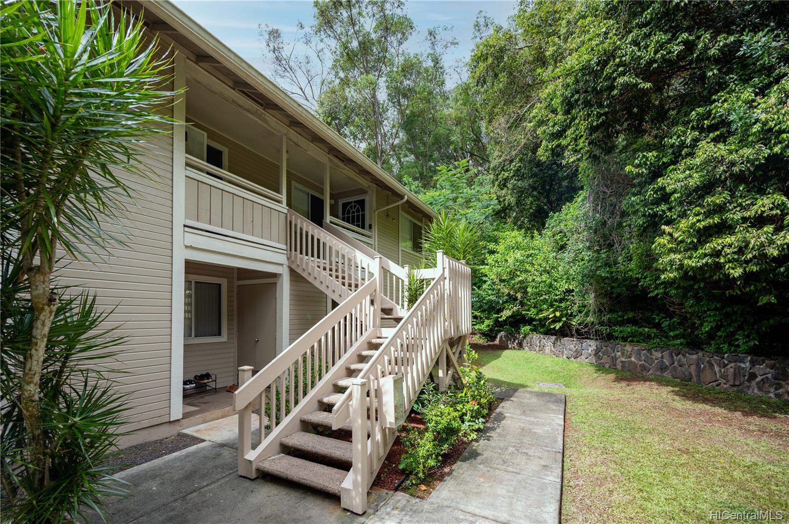 95-510 Wikao Street  Unit N205