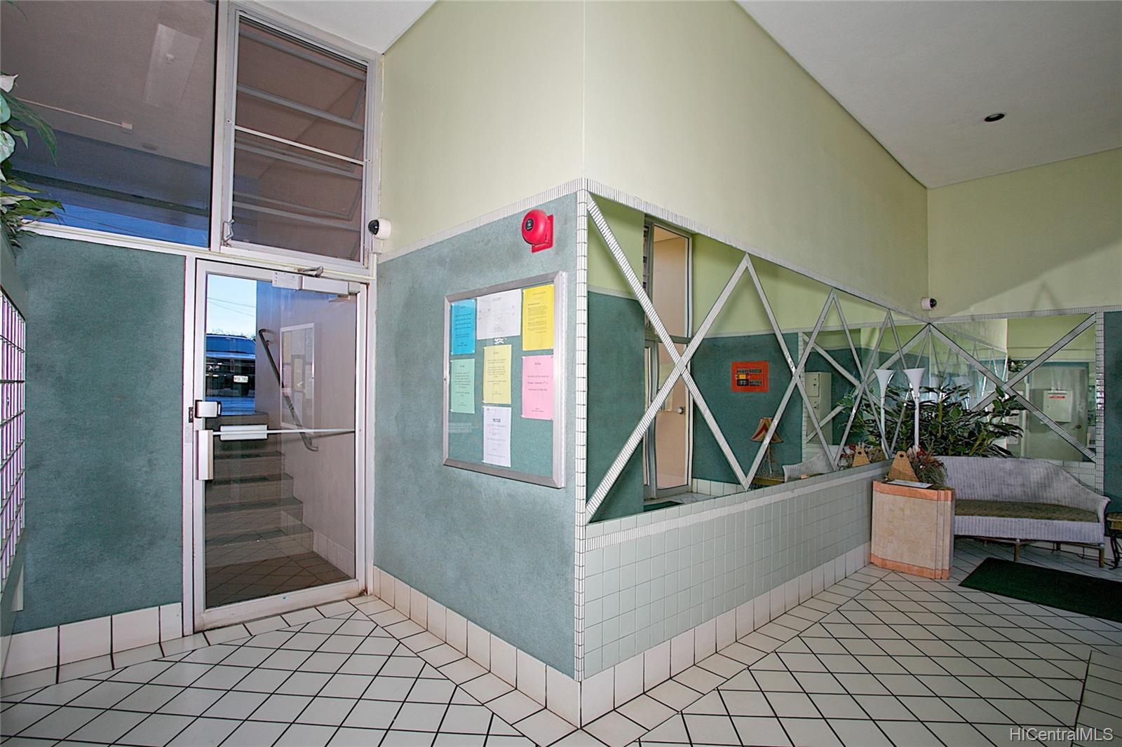 2439 Kapiolani Boulevard  Unit 101