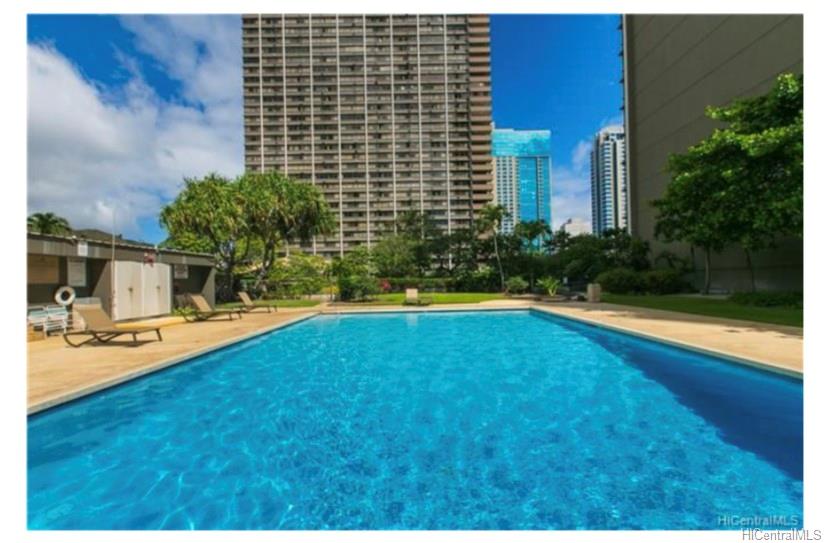 1255 nuuanu Drive  Unit E606