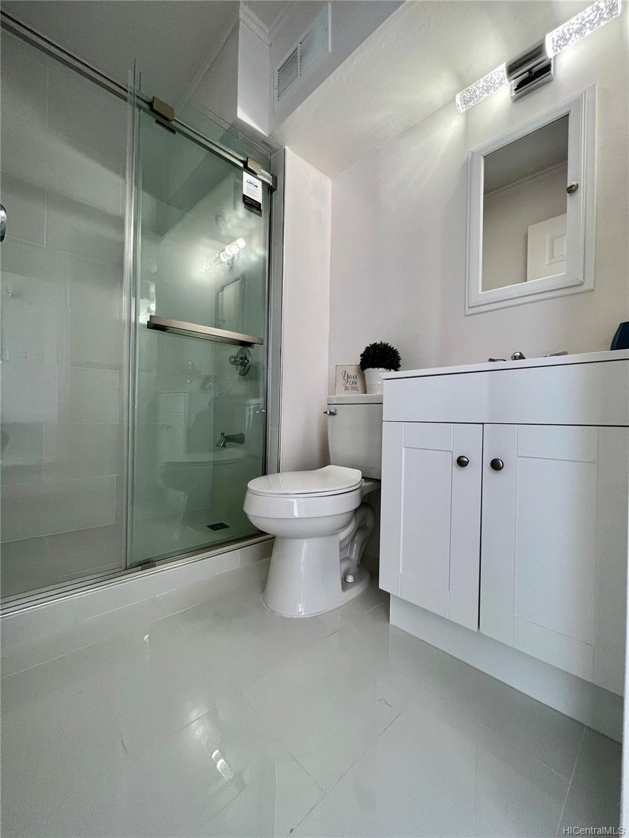 94-249 Waikele Road  Unit B214
