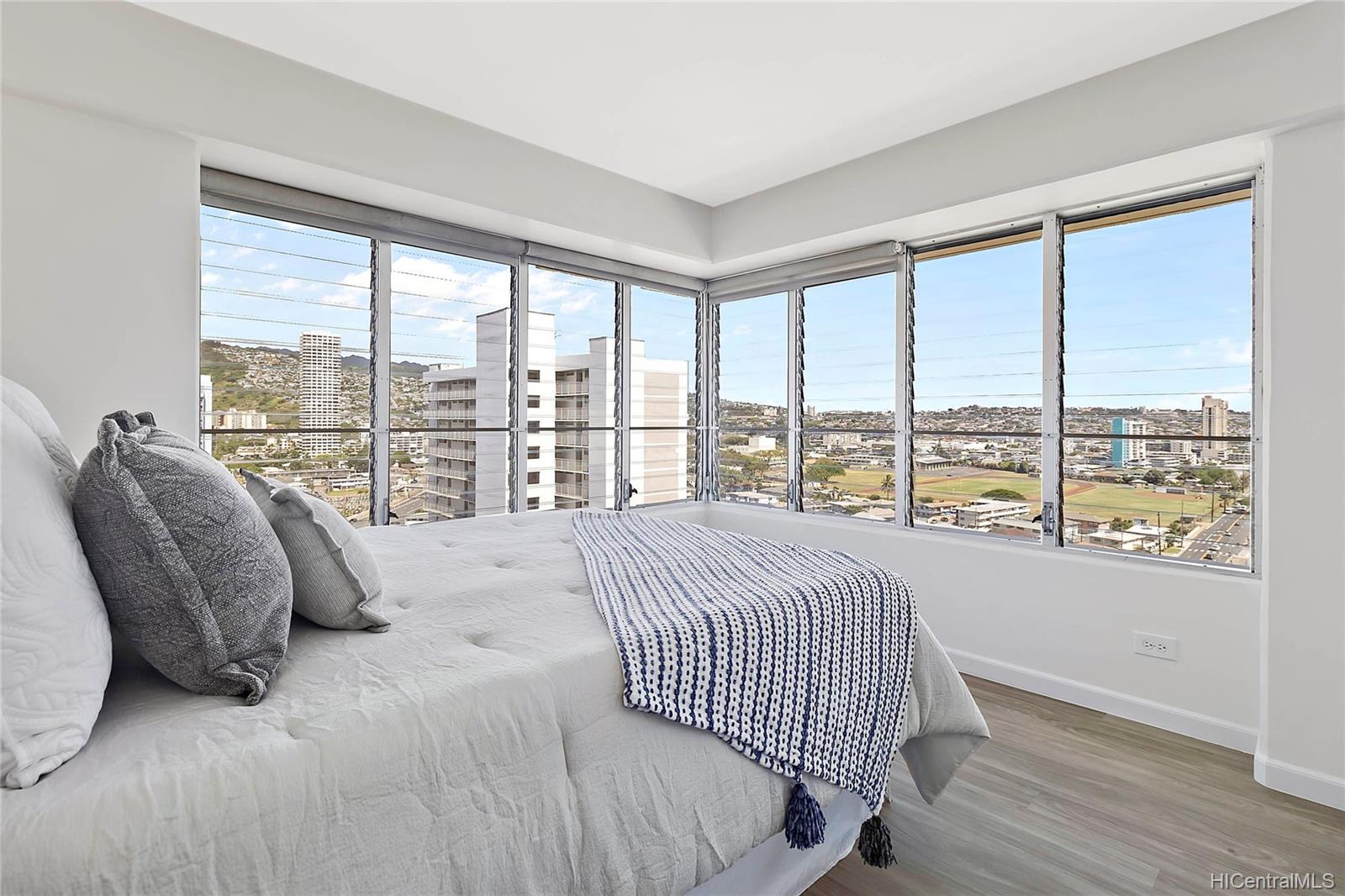 2525 Date Street  Unit 1802