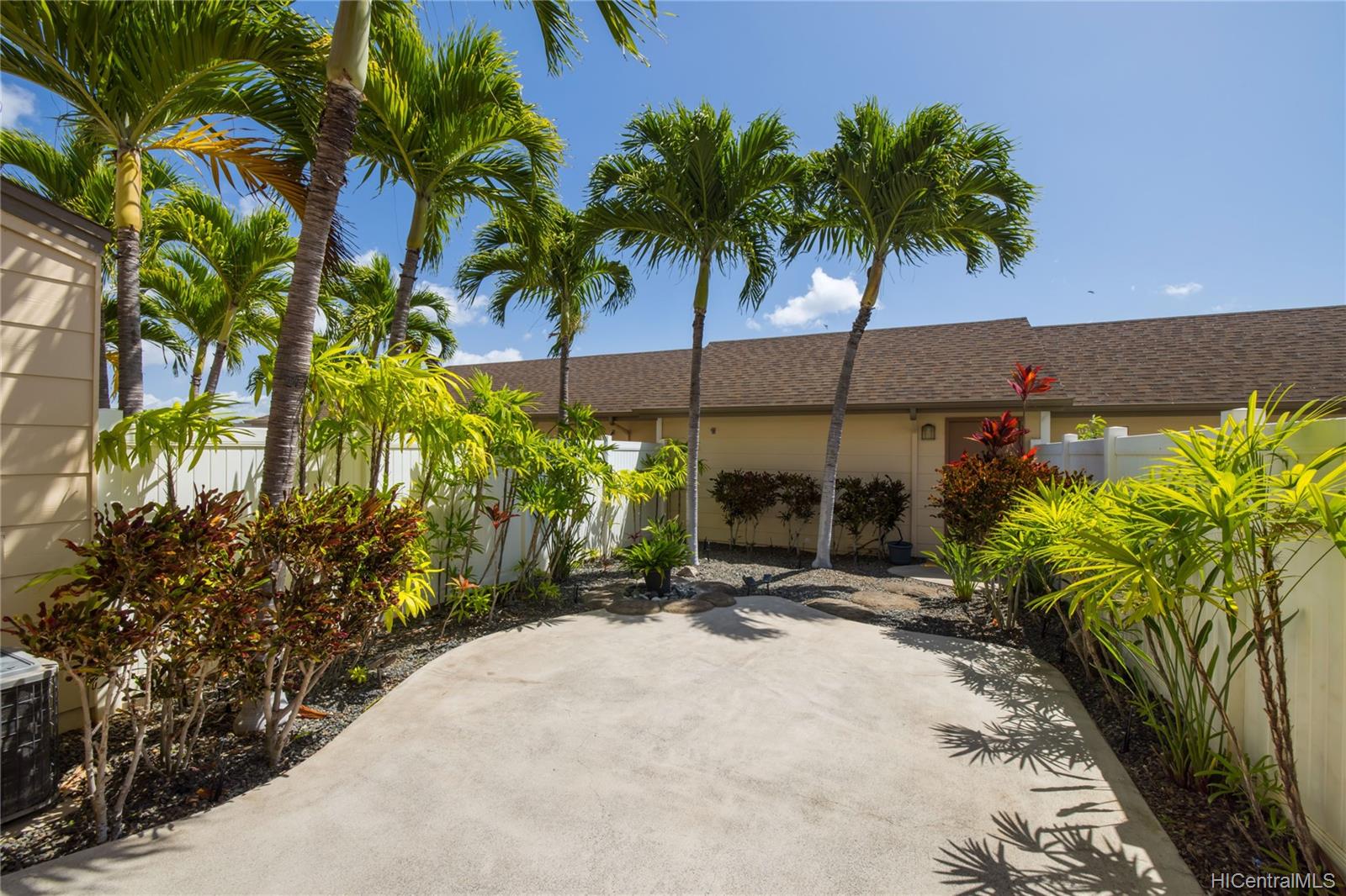 91-1037 Kaipalaoa Street  Unit 1203