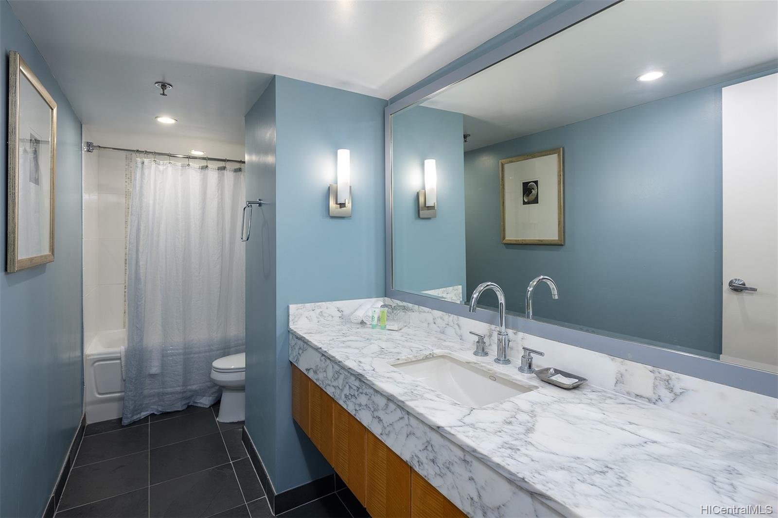 410 Atkinson Drive  Unit 1027