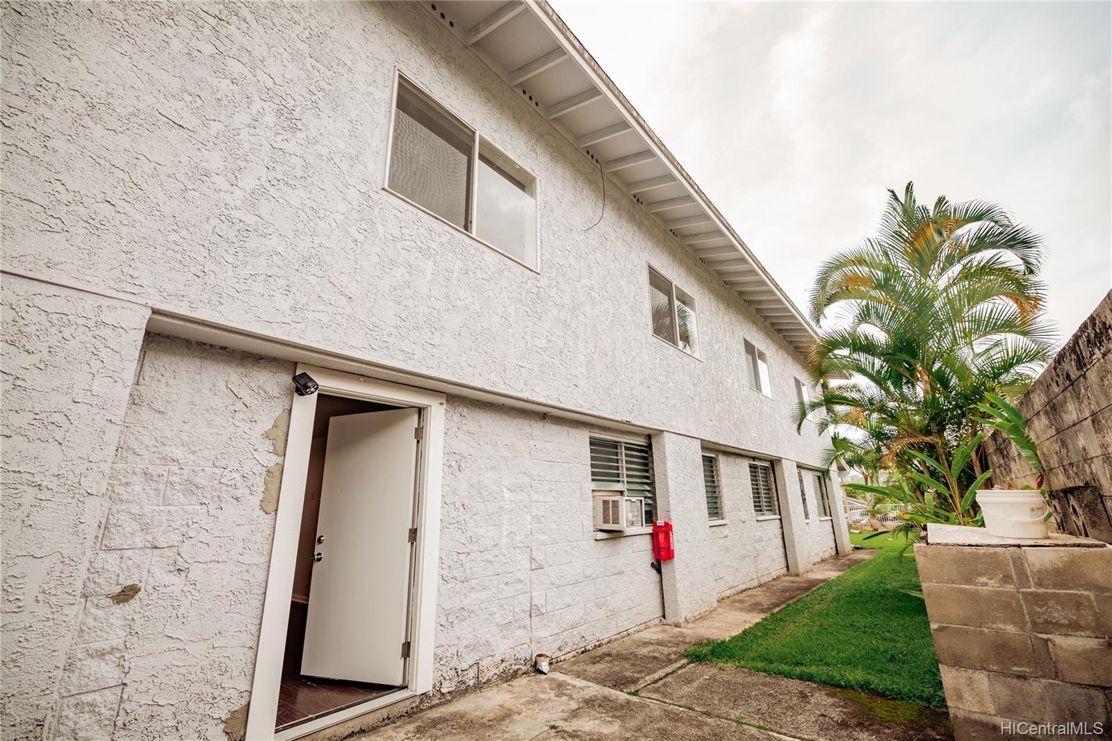47-544 Hakuhale Street