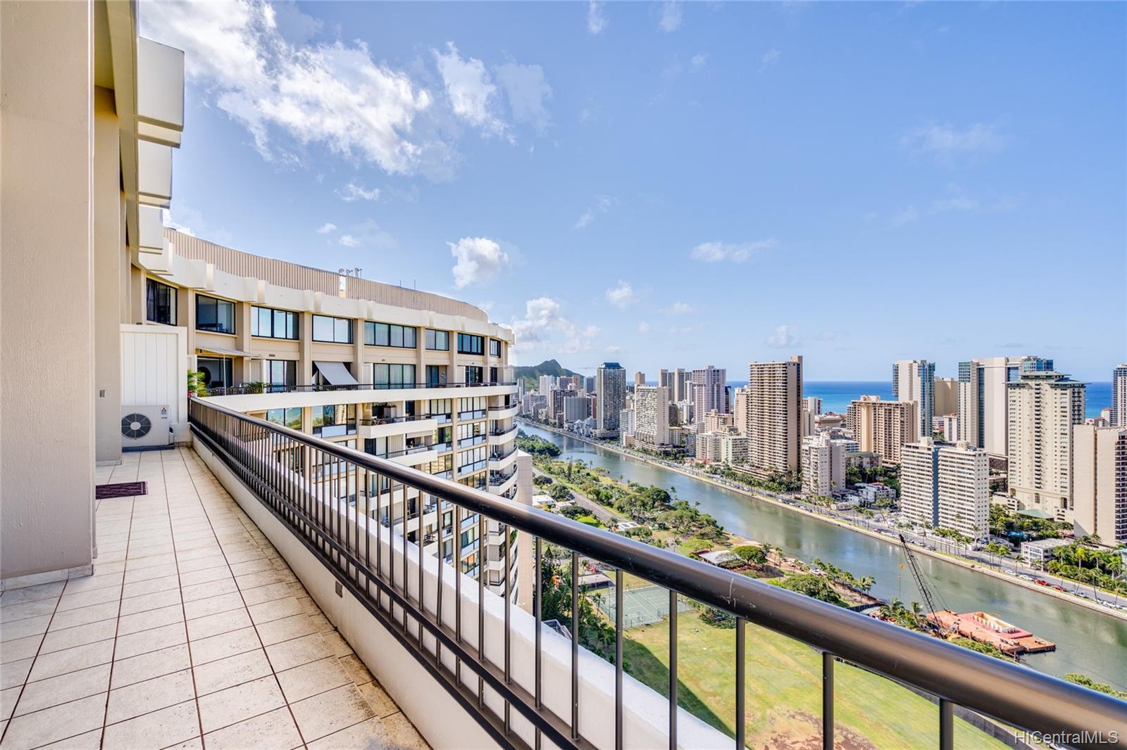 2333 Kapiolani Boulevard  Unit 3517