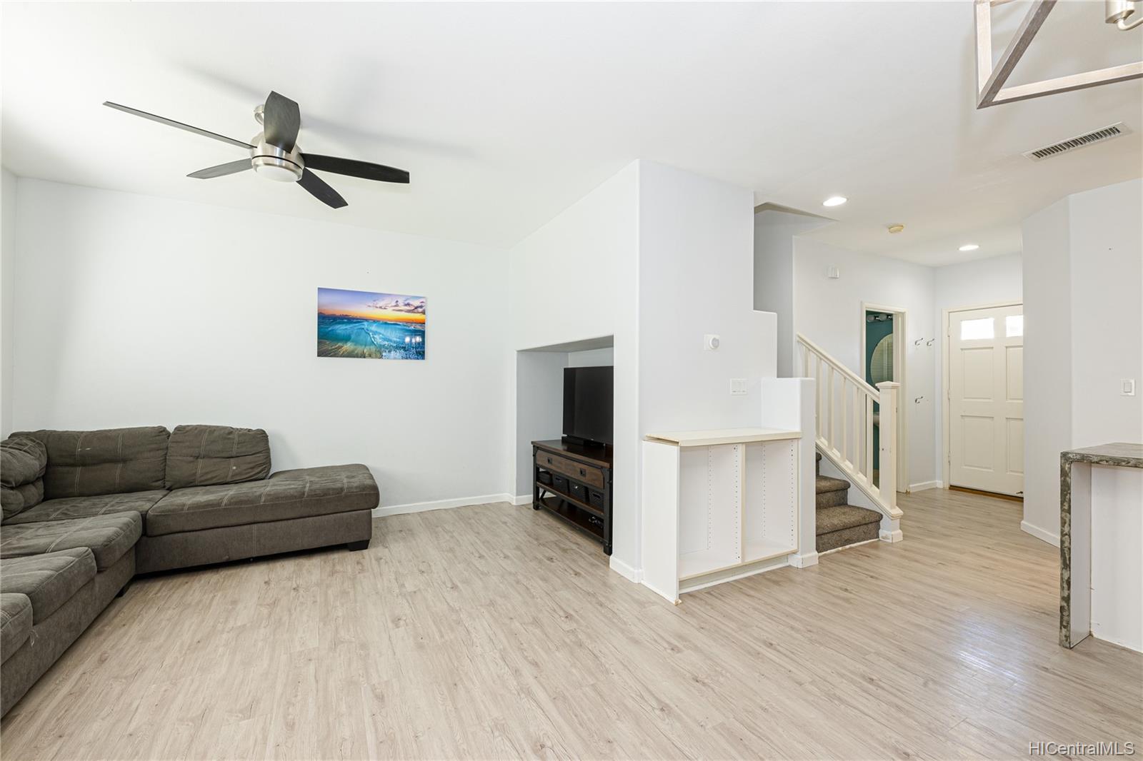 91-1091 Kaileolea Drive  Unit 2F2