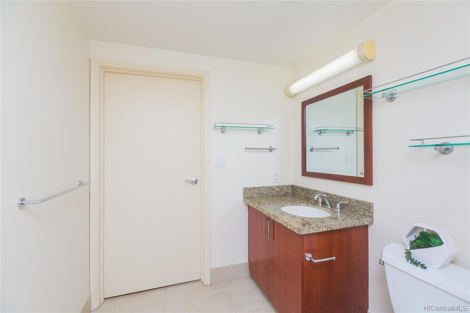 909 Kapiolani Boulevard  Unit 2902
