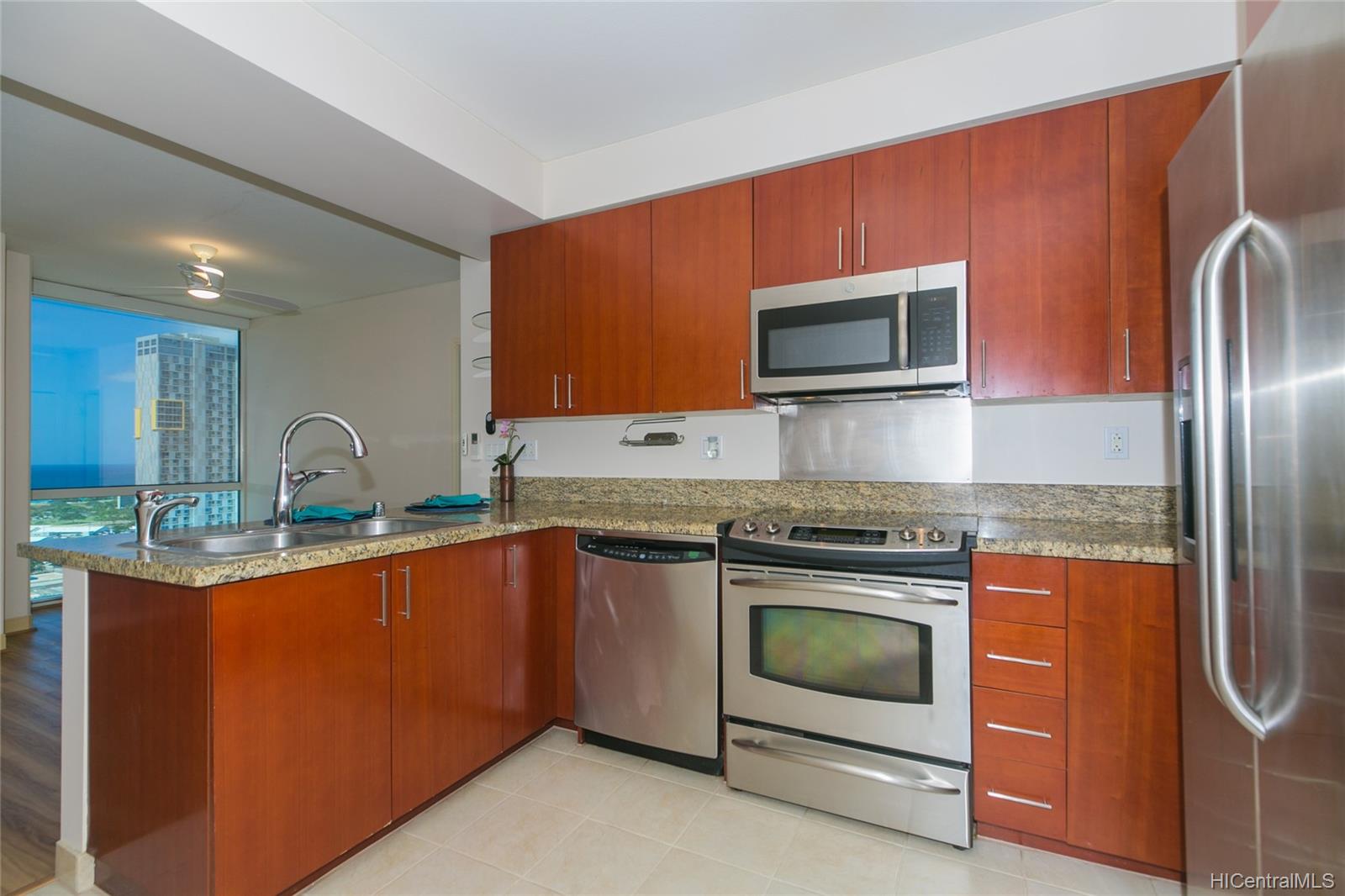 909 Kapiolani Boulevard  Unit 2902