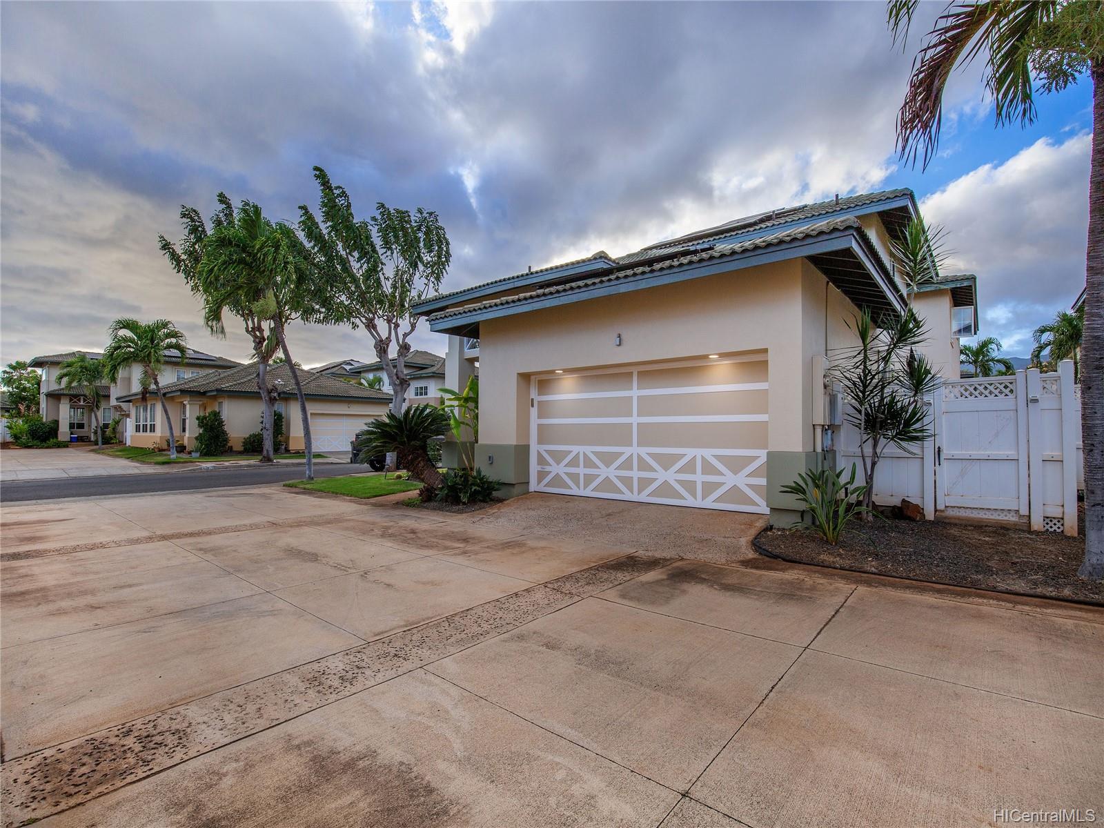 91-1028 Wahinoho Street