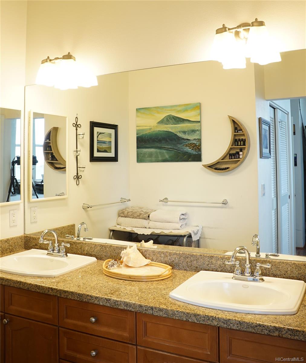 92-1087 Palahia Street  Unit B