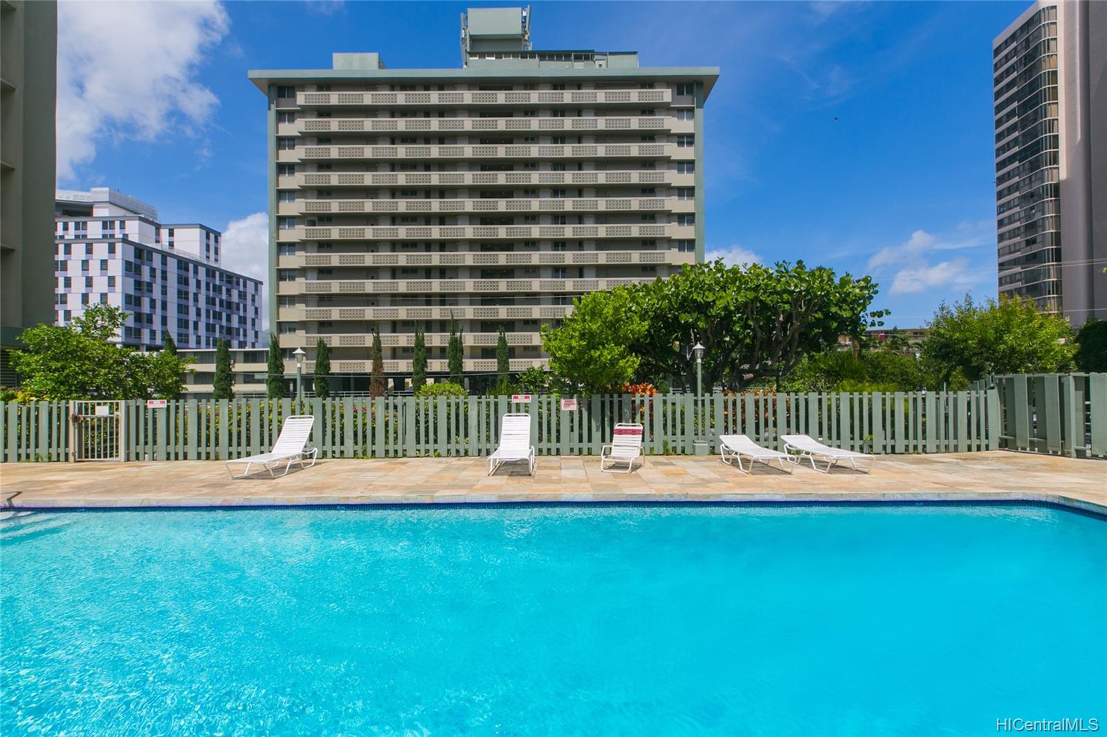 2637 Kuilei Street  Unit A104