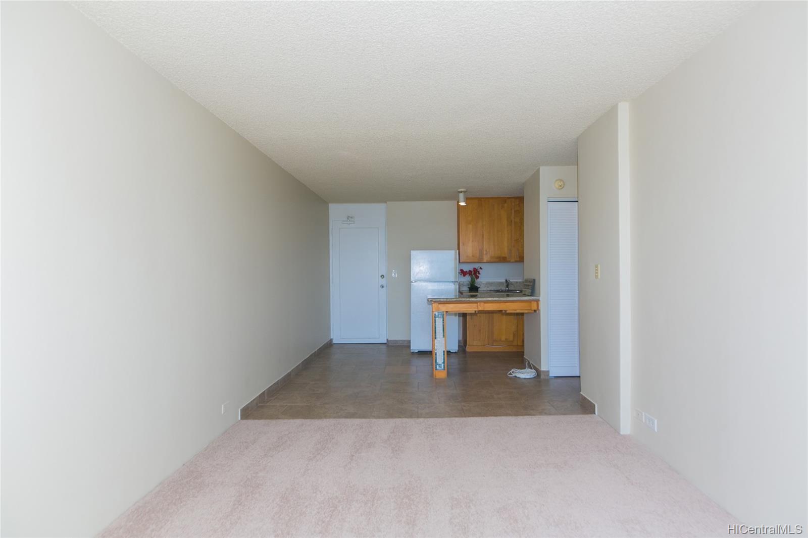2637 Kuilei Street  Unit A104