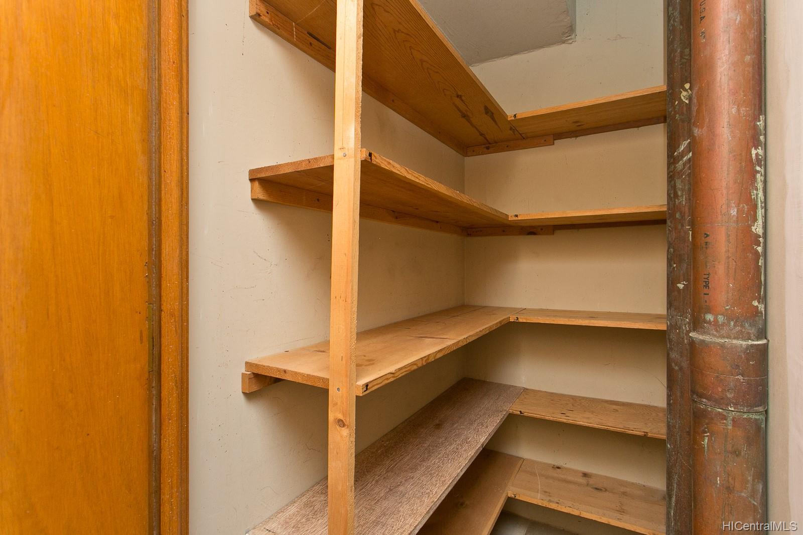 2825 S King Street  Unit 201