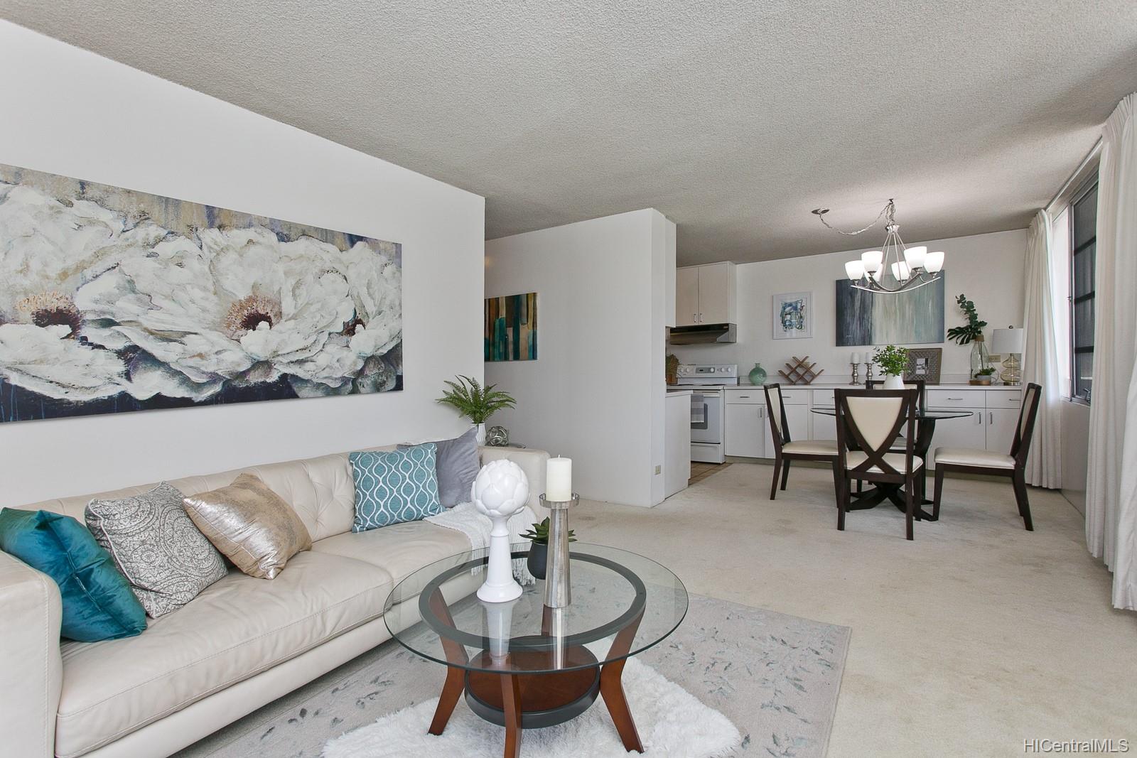 2825 S King Street  Unit 201