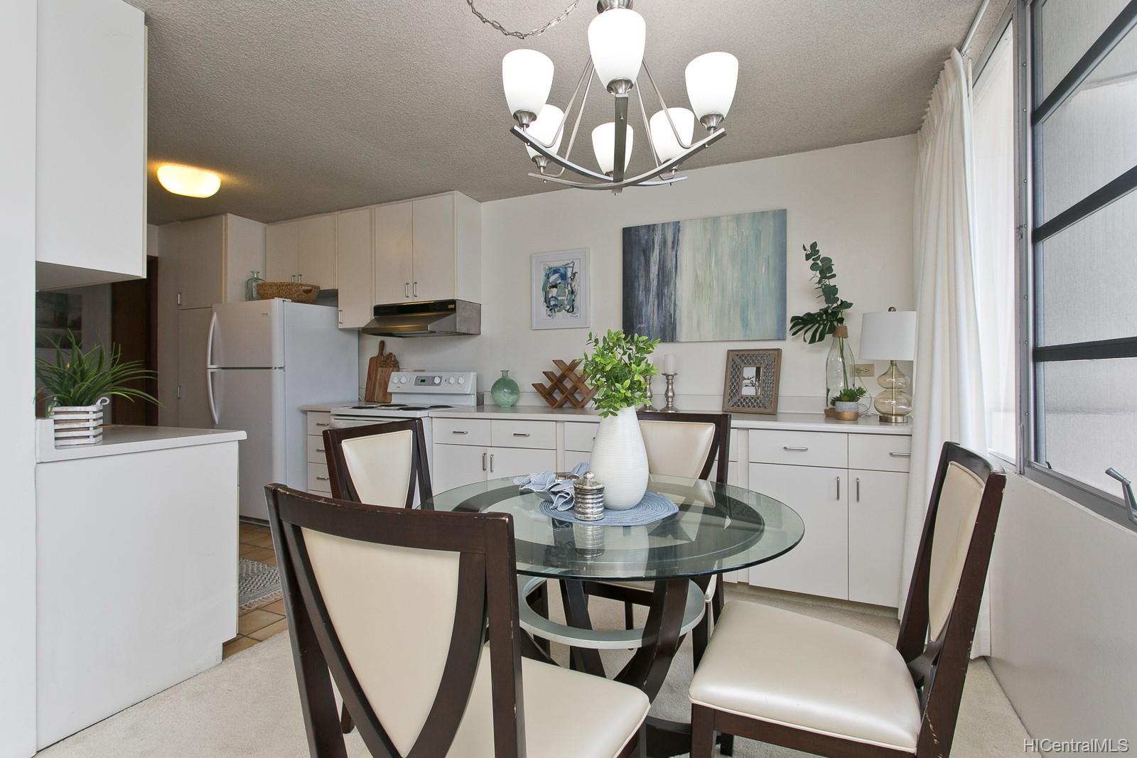 2825 S King Street  Unit 201