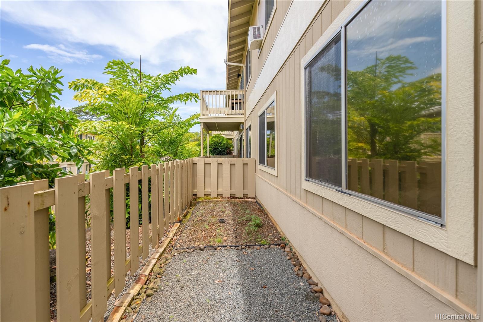 95-1050 Makaikai Street  Unit 16E