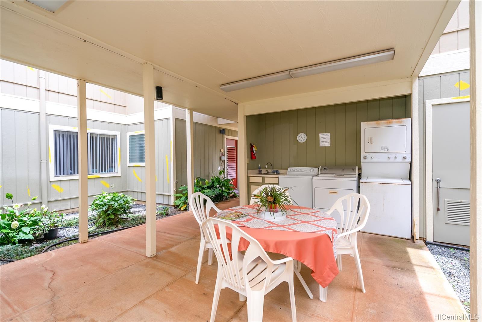 95-1050 Makaikai Street  Unit 16E