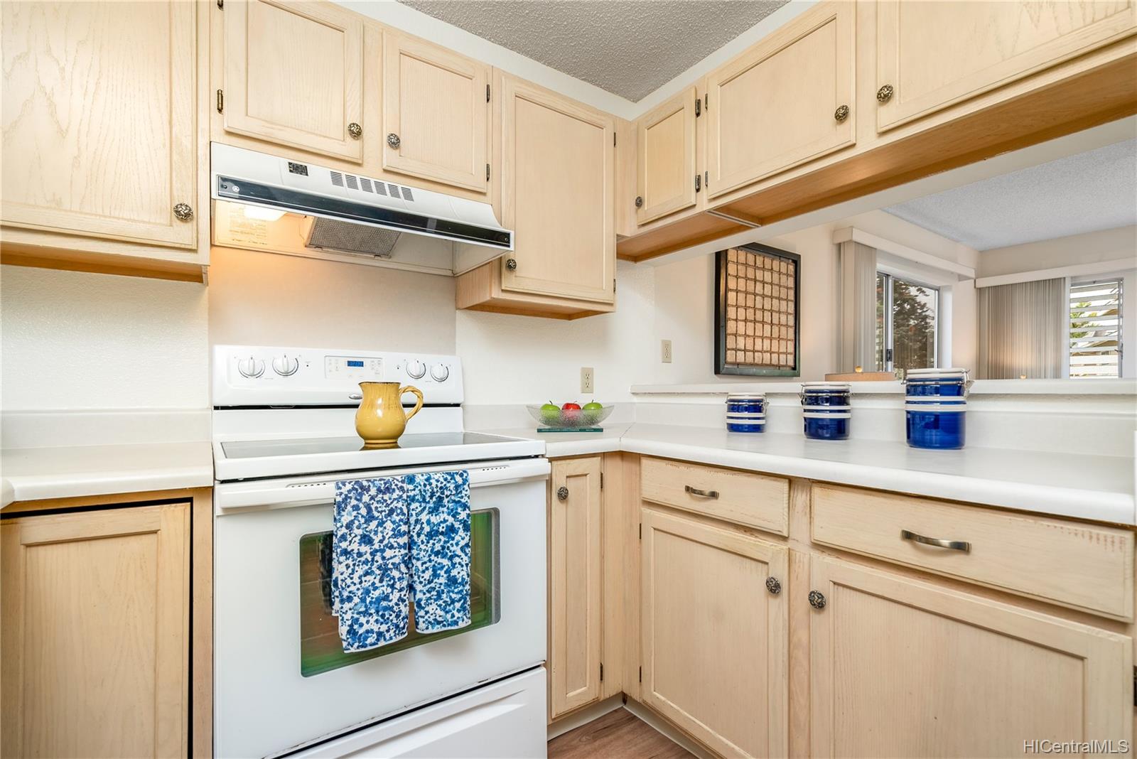 95-1050 Makaikai Street  Unit 16E