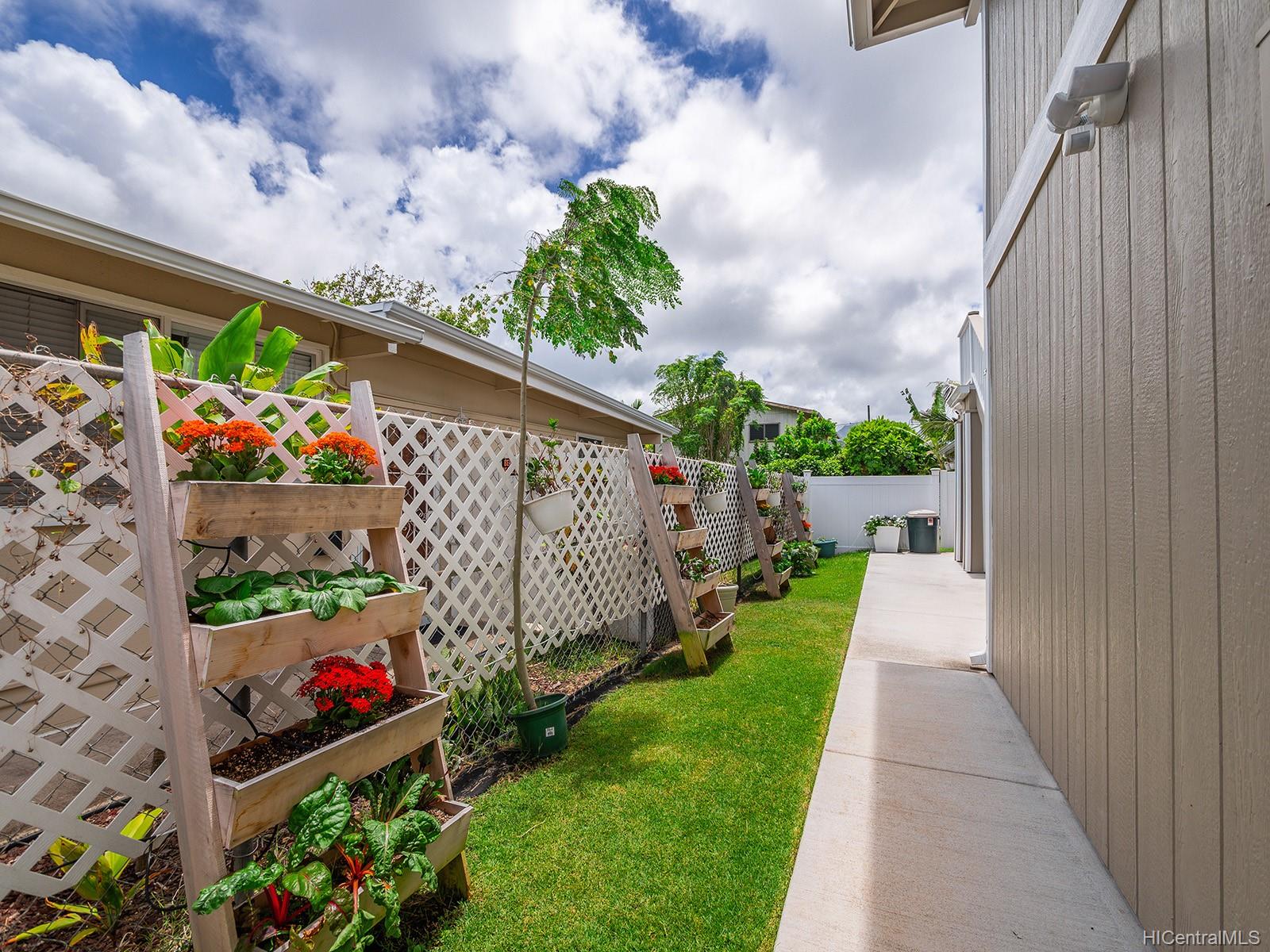 451 Lanae Way