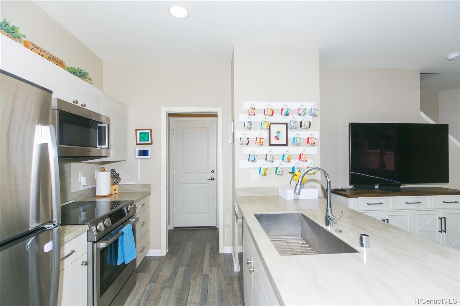 91-1160 Kamakana Street  Unit 503